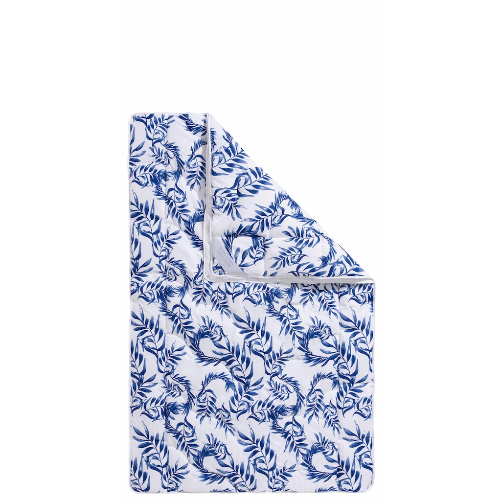 Guido Maria Kretschmer Home&Living Kunstfaserbettdecke »Blue leaves«, 4-Jahreszeiten, Füllung 100% Polyester, Bezug 100% Polyester, (1 St.)