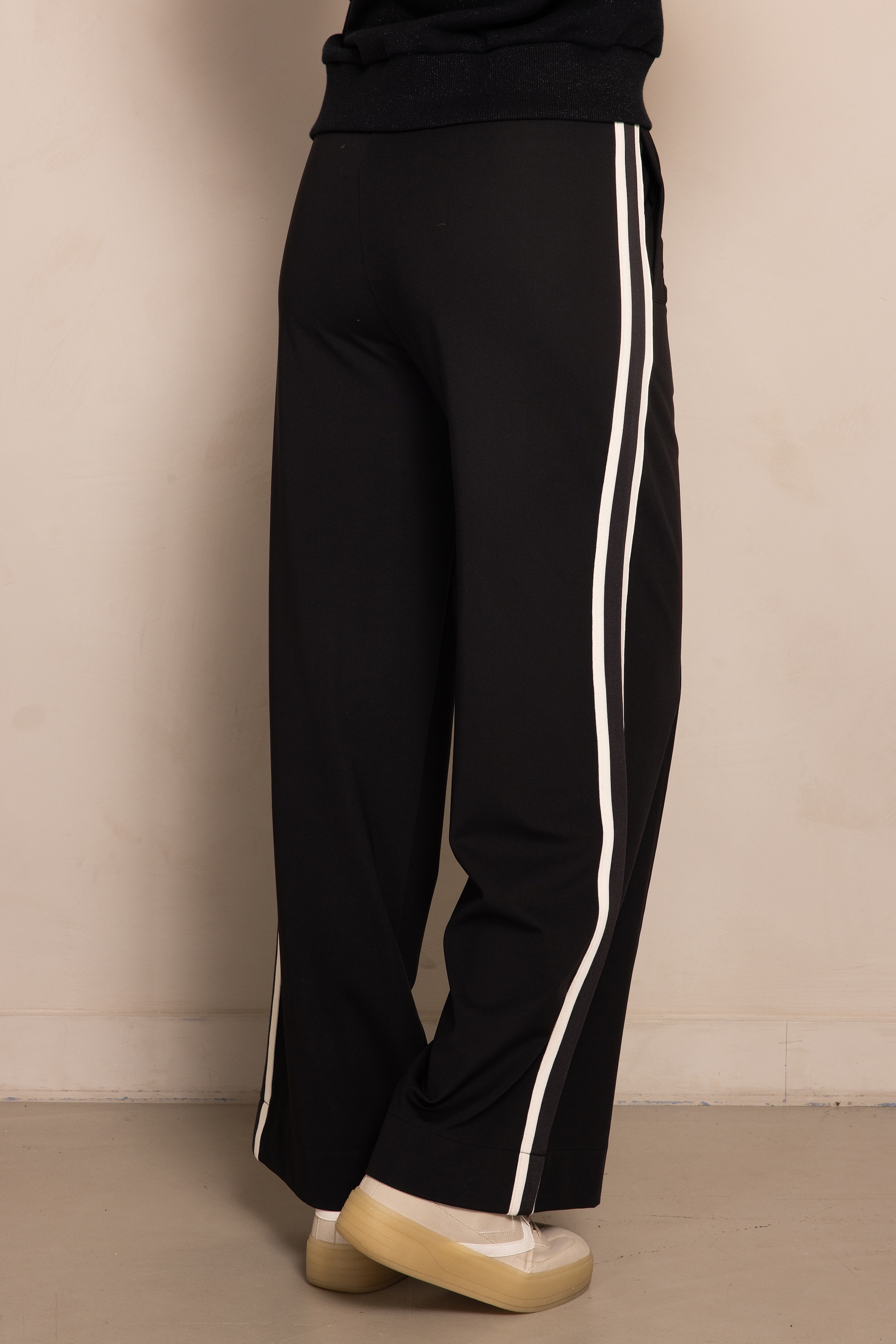 Zhrill Jerseyhose »ZHDEENA«, Wide Leg, Galonstreifen