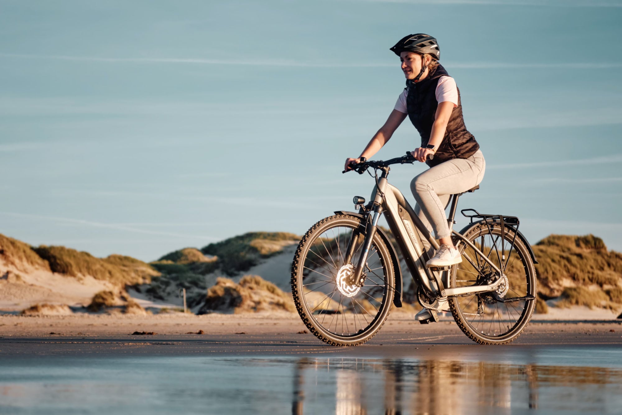 FISCHER Fahrrad »TERRA 2.2 688 ACTIVE« 8 Gang Shimano ACERA Schaltwerk Heckmotor mit Akku-Ladegerät | mit Werkzeug,  Pedelec, Elektrofahrrad für Damen und Herren