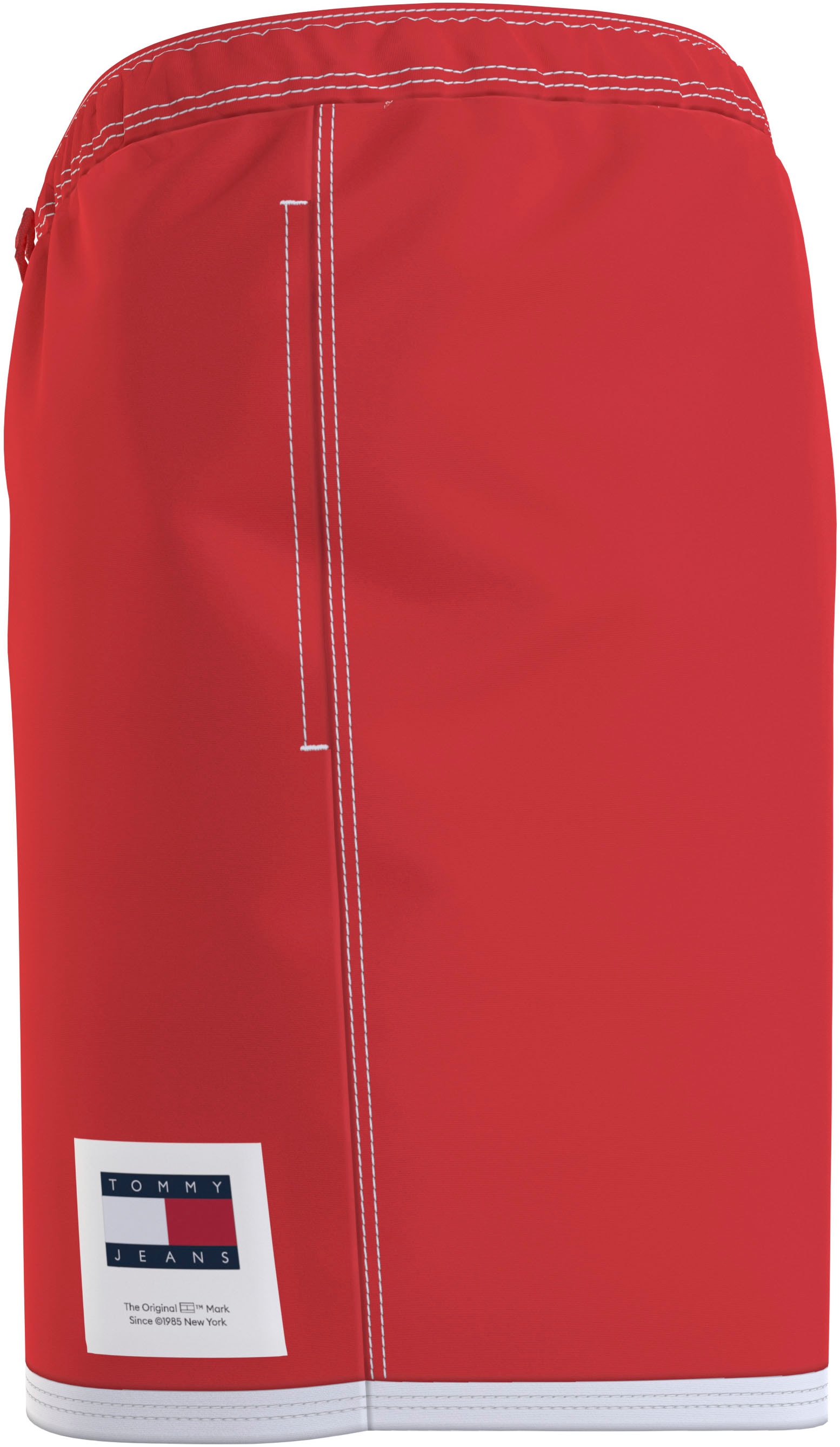 Tommy Hilfiger Swimwear Badeshorts »SF MEDIUM DRAWSTRING«, mit kontrastfarbenen Details