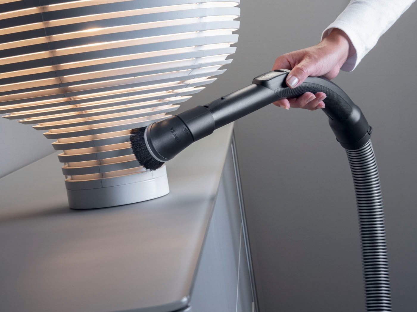 Miele Saugpinsel »Miele Original Zubehör – Saugpinsel SSP 10 mit flexiblem Drehgelenk«