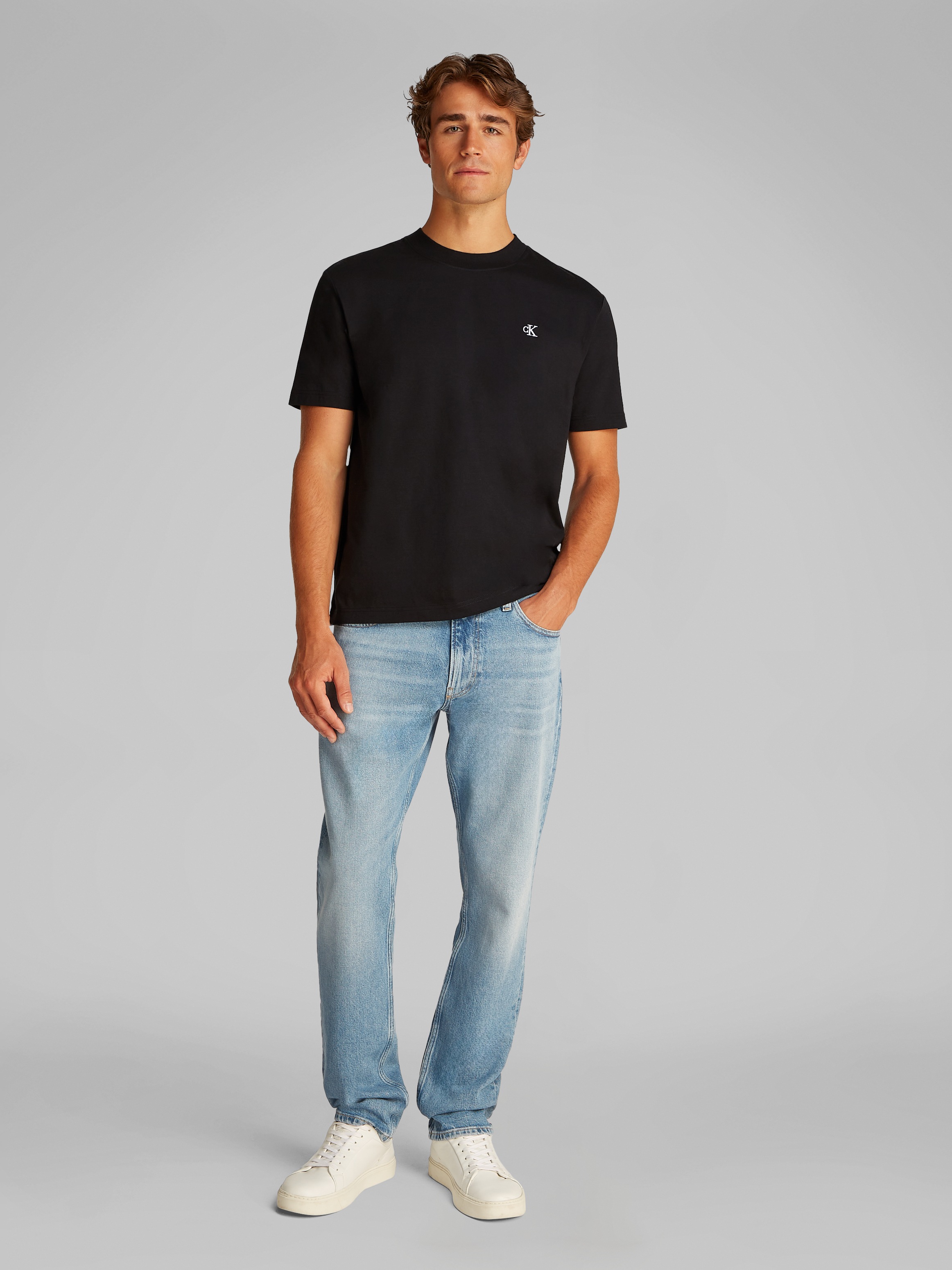 Calvin Klein Jeans T-Shirt »SERIF FONT GRAPHIC TEE«, mit großem Logo am Rücken