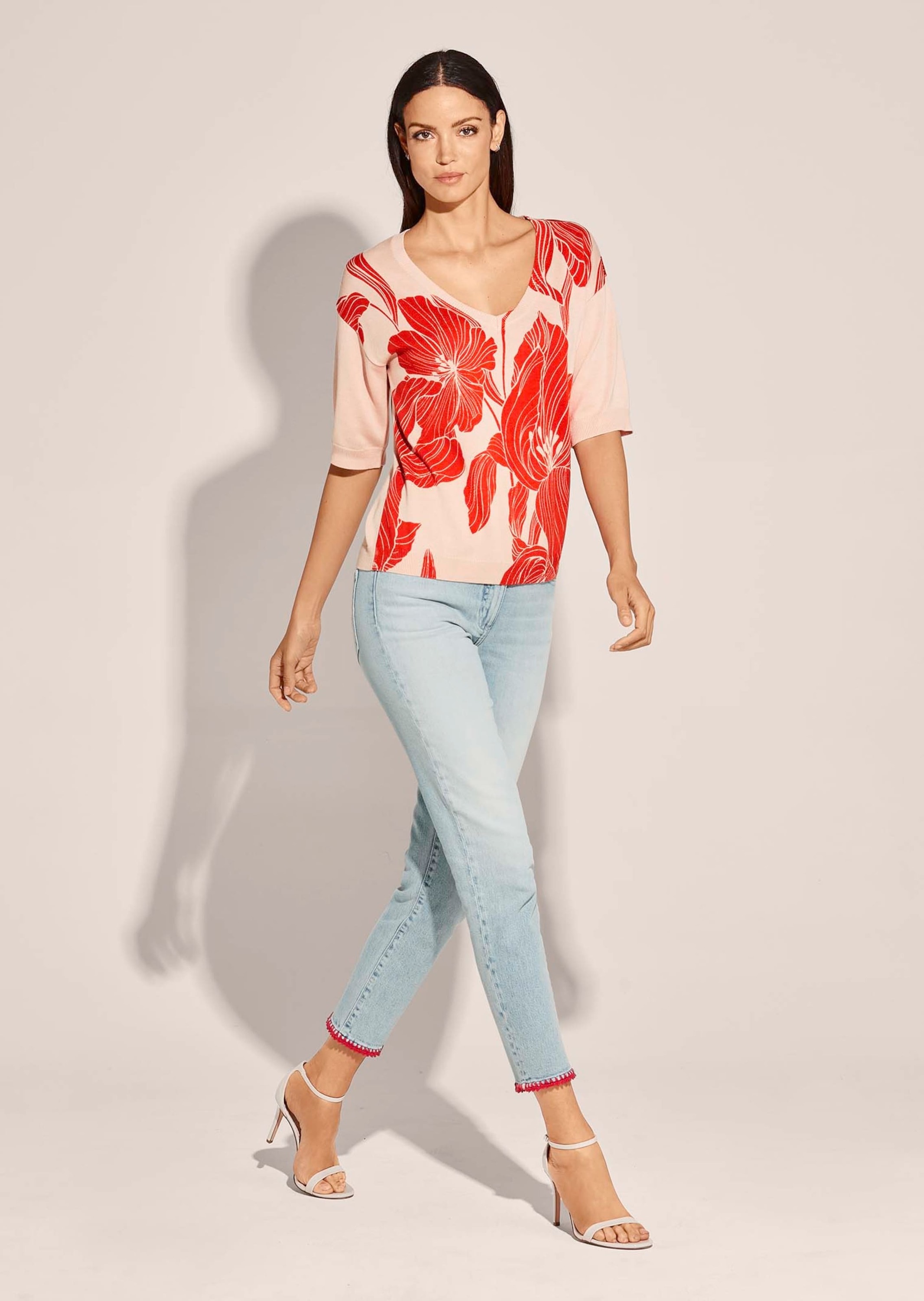 MADELEINE Longpullover »Pullover Pullover mit Blütenprint«