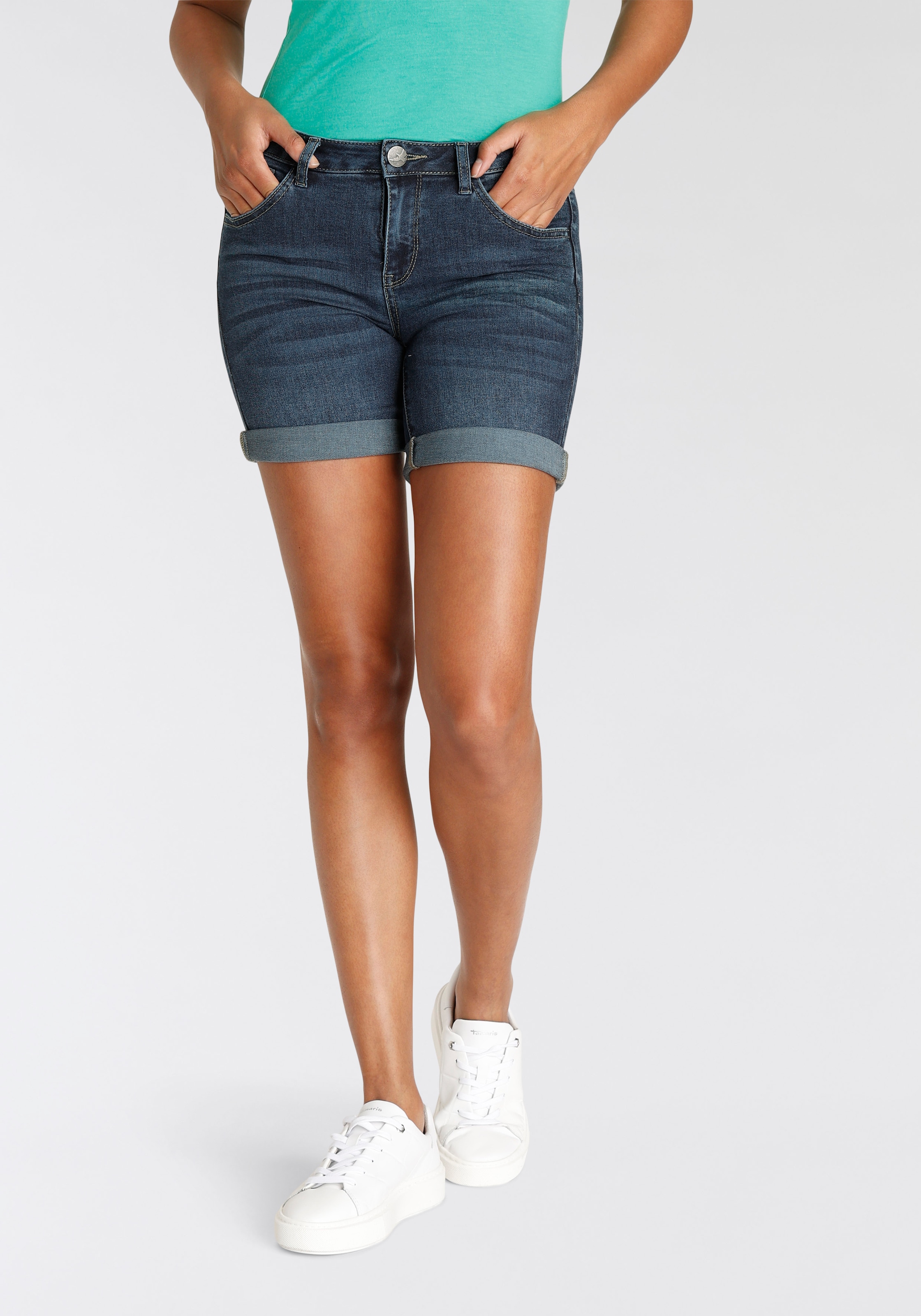 Arizona Jeansshorts »Ultra-Stretch«, extra eng geschnitten, krempelbare Beinabschlüsse