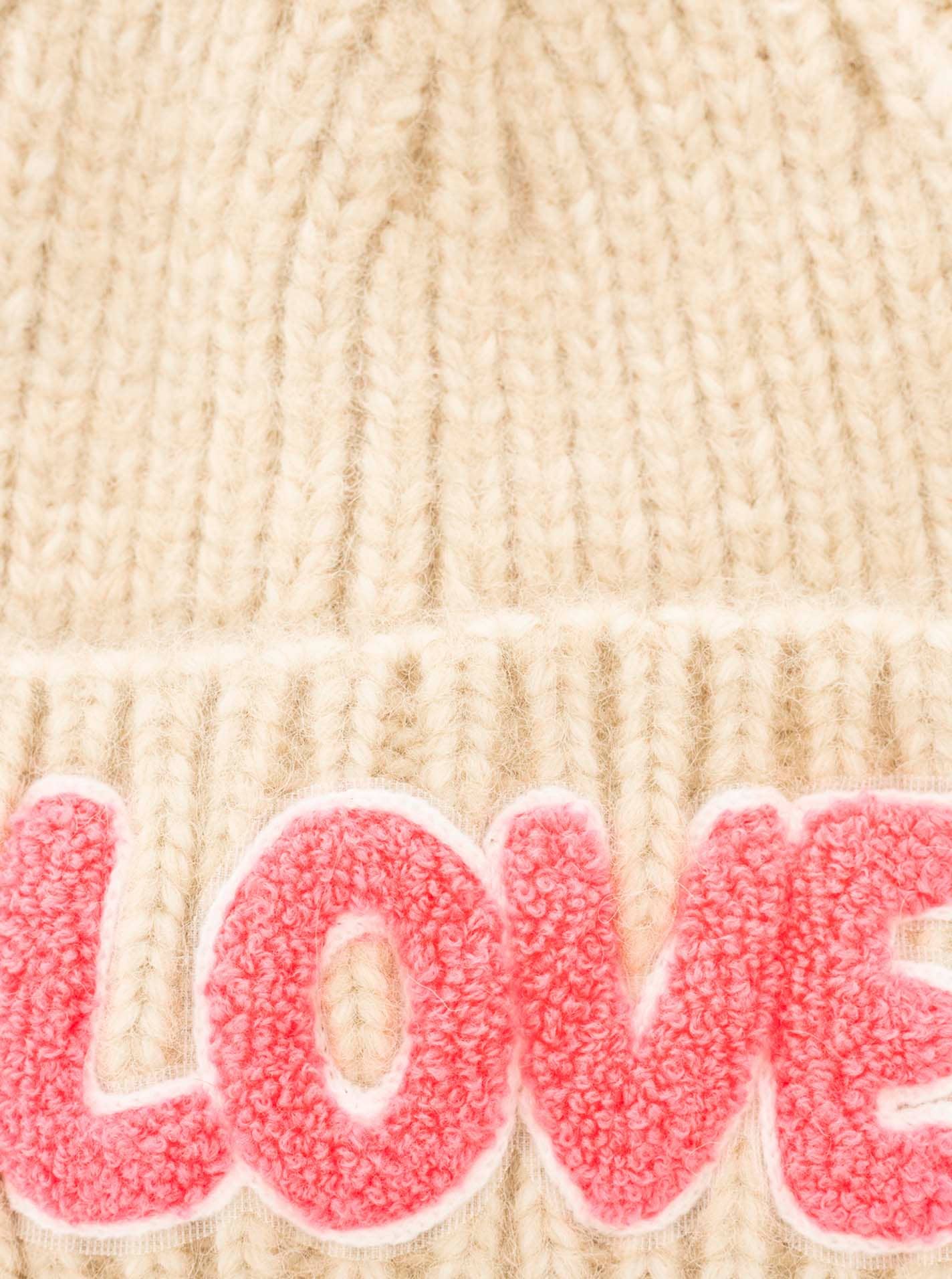 Zwillingsherz Beanie »"Love Label"« mit LOVE-Schriftzug und Wollanteil