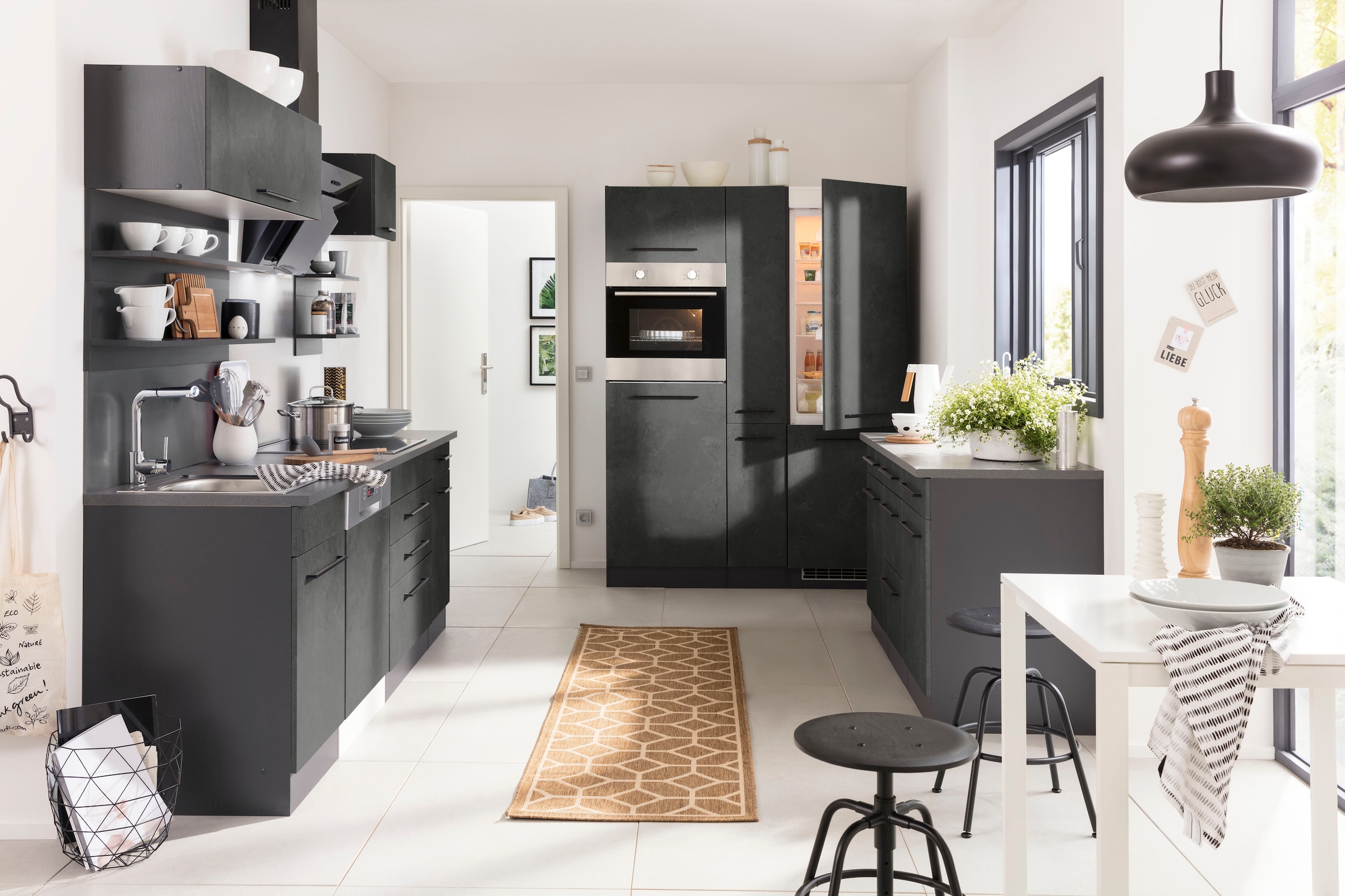 KOCHSTATION Küchenzeile »KS-Tulsa« mit E-Geräten, Breite 380 cm, schwarze Metallgriffe, MDF Fronten