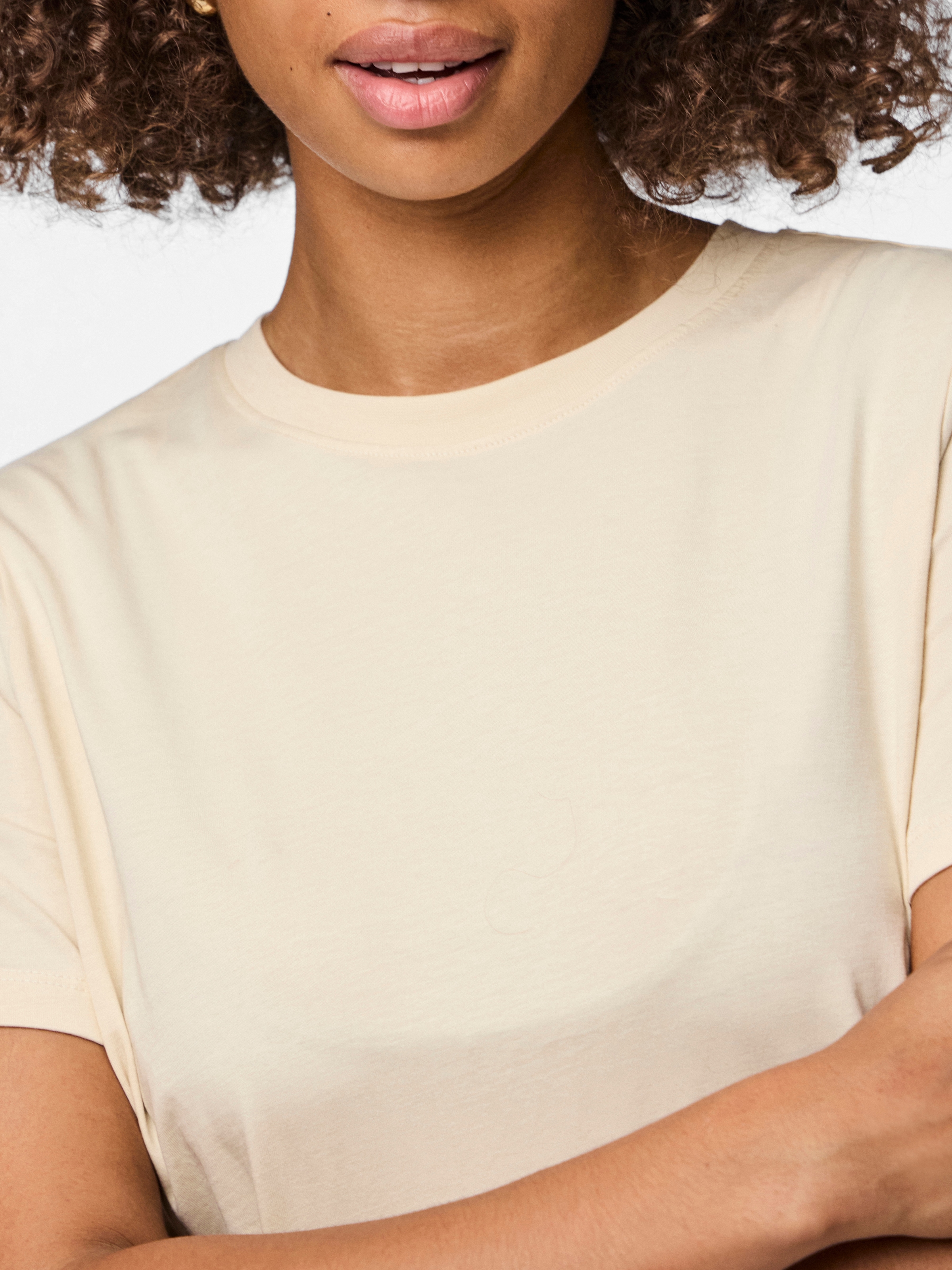 pieces Rundhalsshirt »PCRIA SS SOLID TEE NOOS BC«
