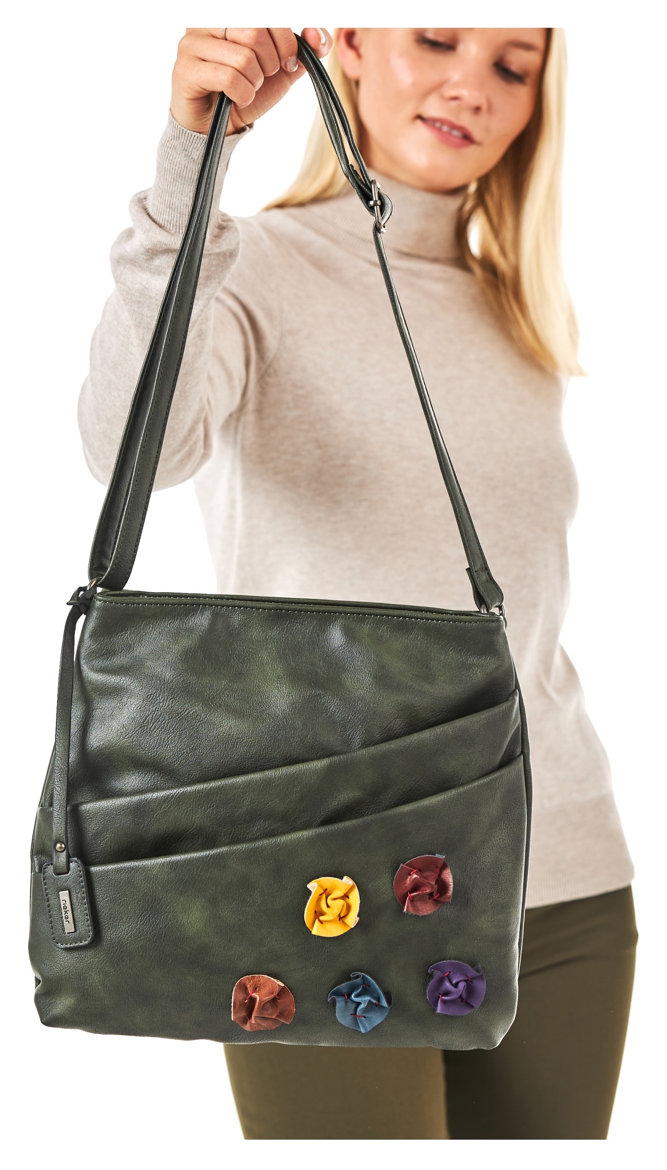 Rieker Umhängetasche »Montenegro«, Schultertasche Damen Tasche mit dekorativen Aufnähern
