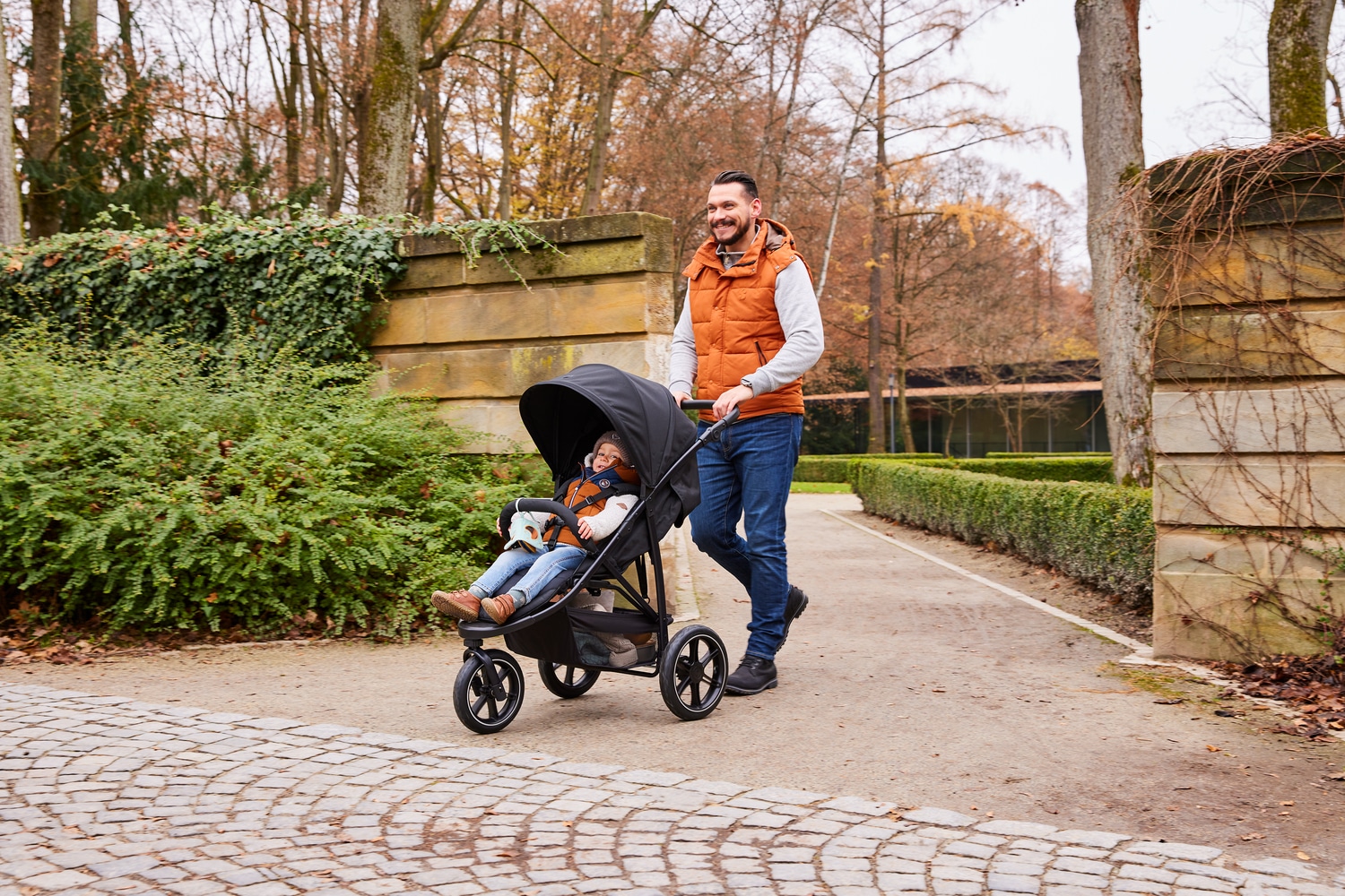 Hauck Kinder-Buggy »Dreiradbuggy, Rapid 3 Air, black«, 22 kg, mit schwenk/feststellbarem Vorderrad; Lufträder; bis 22 kg belastbar