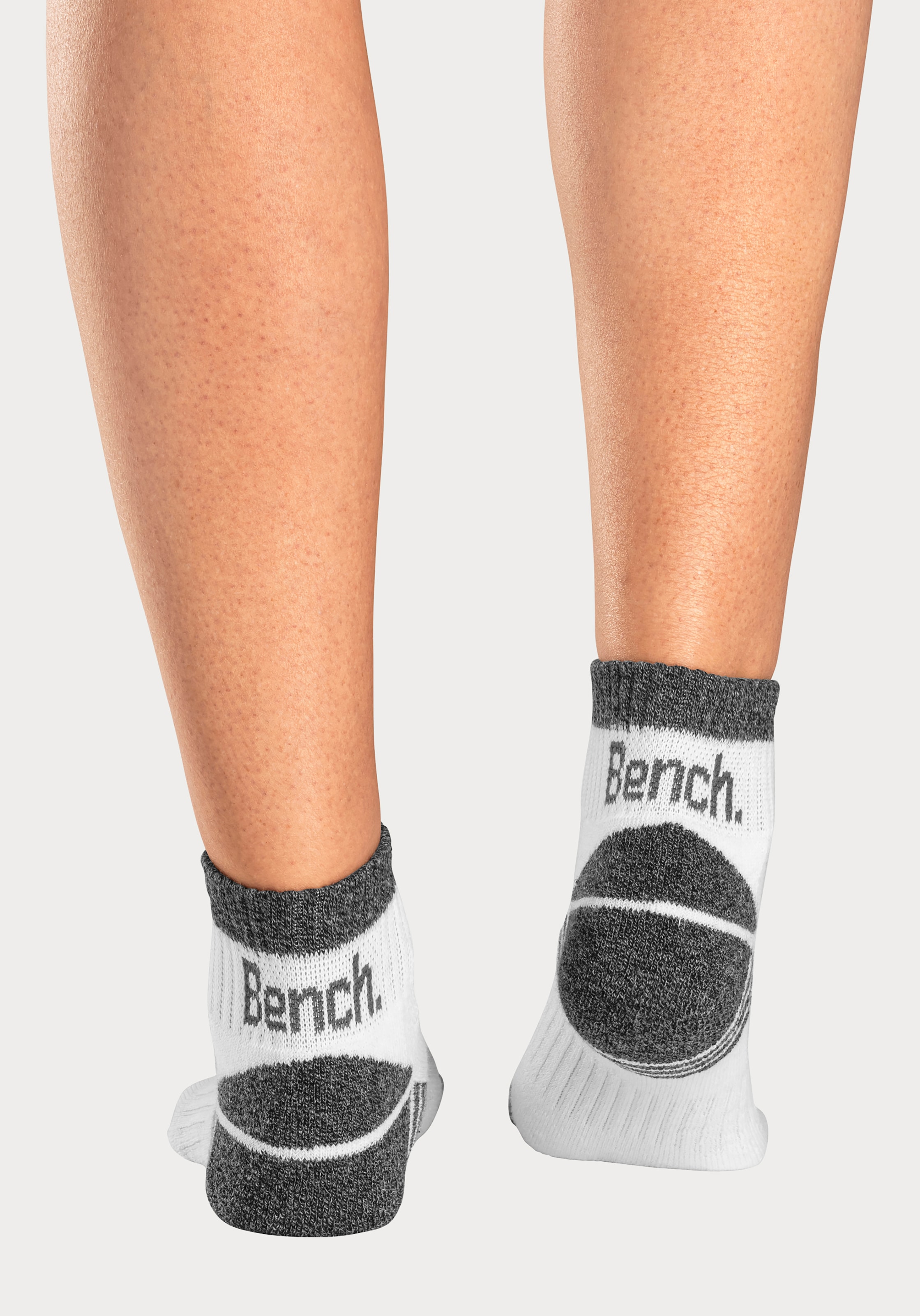 Bench. Kurzsocken, (Packung, 3 Paar), mit Mittelfußgummi und Pikee