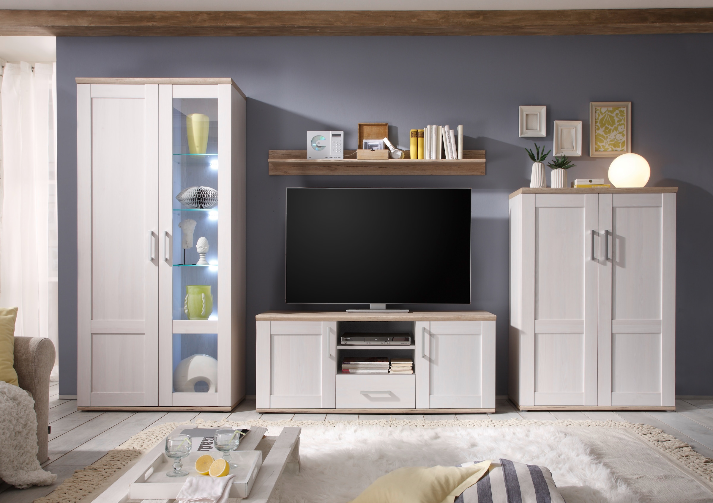 HBZ Vitrine »Romance«, (1 St.), mit LED-Beleuchtung, Vitrinenschrank im Landhausstil