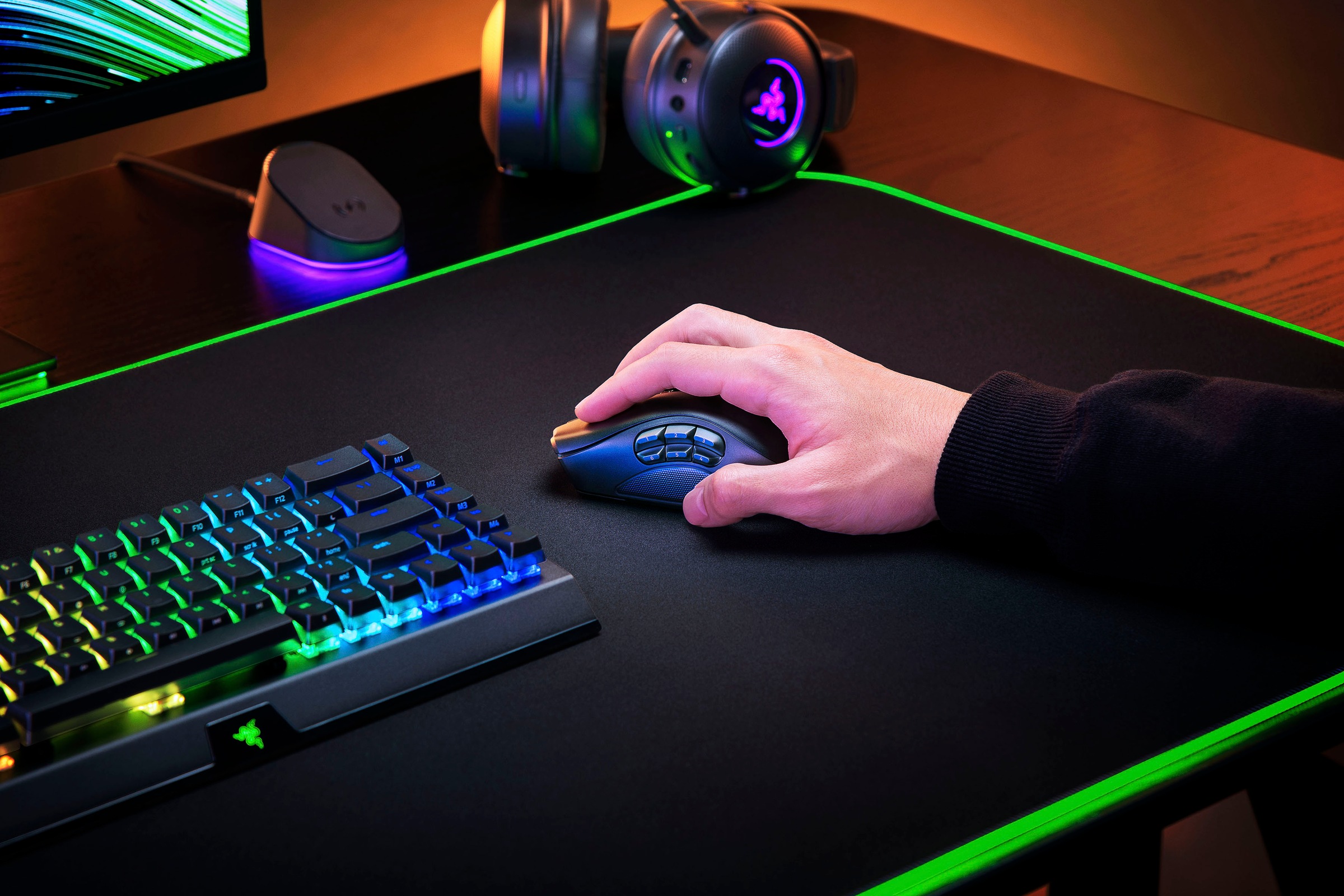 RAZER Gaming-Maus »Naga V2 Pro«, Bluetooth-RF Wireless-kabelgebunden