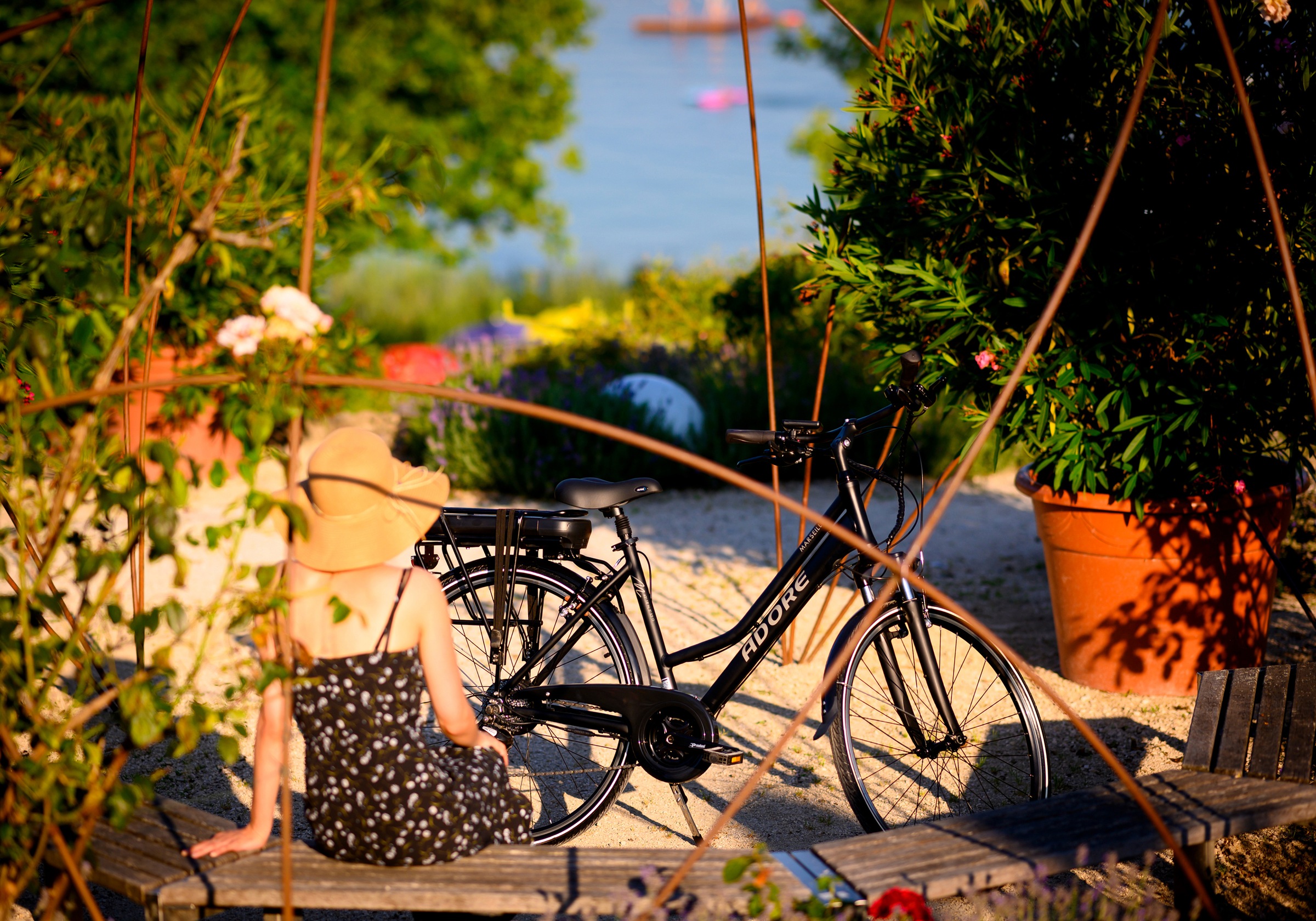 Adore E-Bike »Partnerset Marseille«, 24 Gang, Shimano, Altus, Heckmotor 250 W, (Spar-Set, 2 tlg.), Pedelec, Elektrofahrrad für Damen