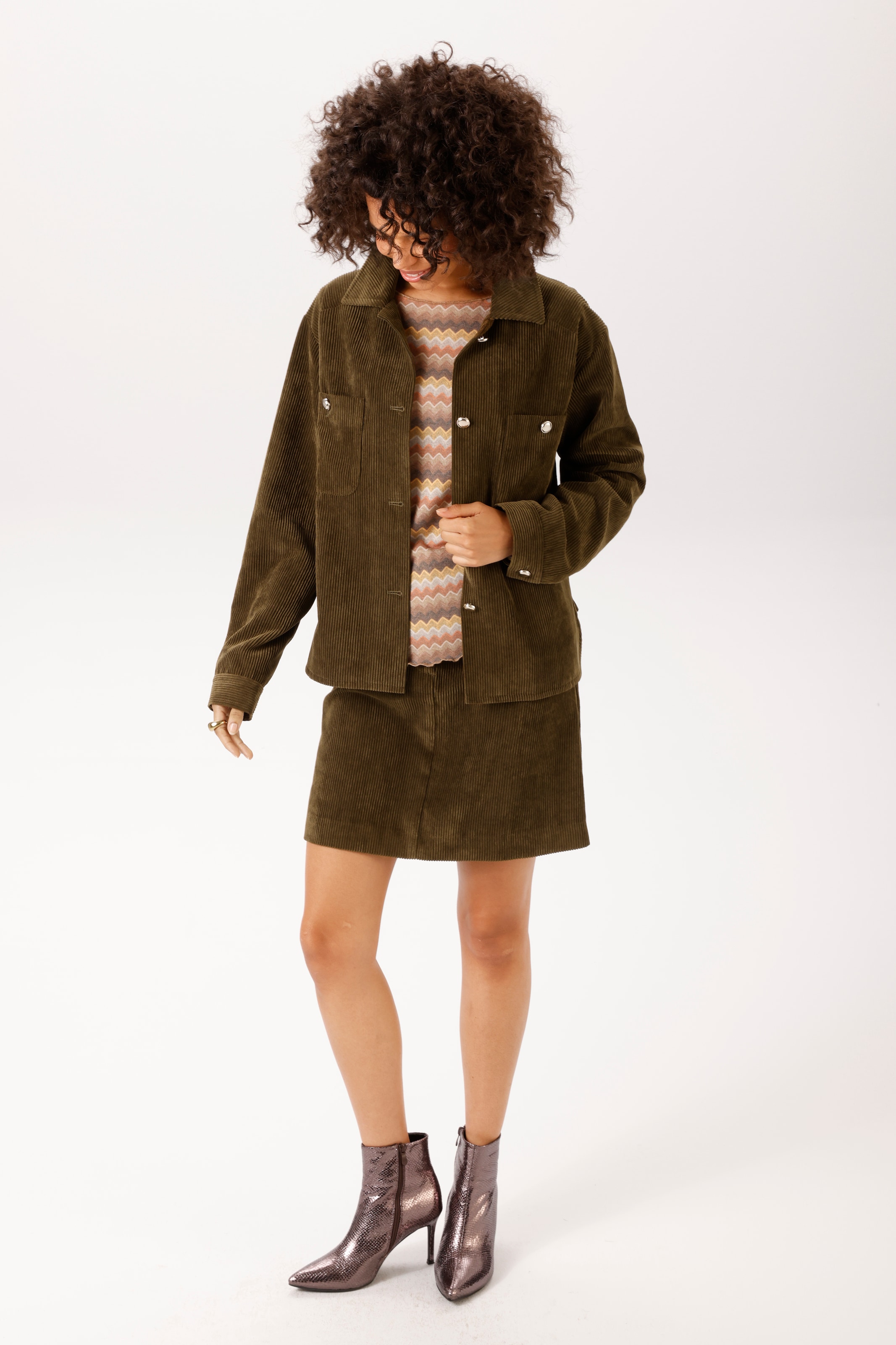 Aniston CASUAL Kurzjacke aus weichem Cord - NEUE KOLLEKTION
