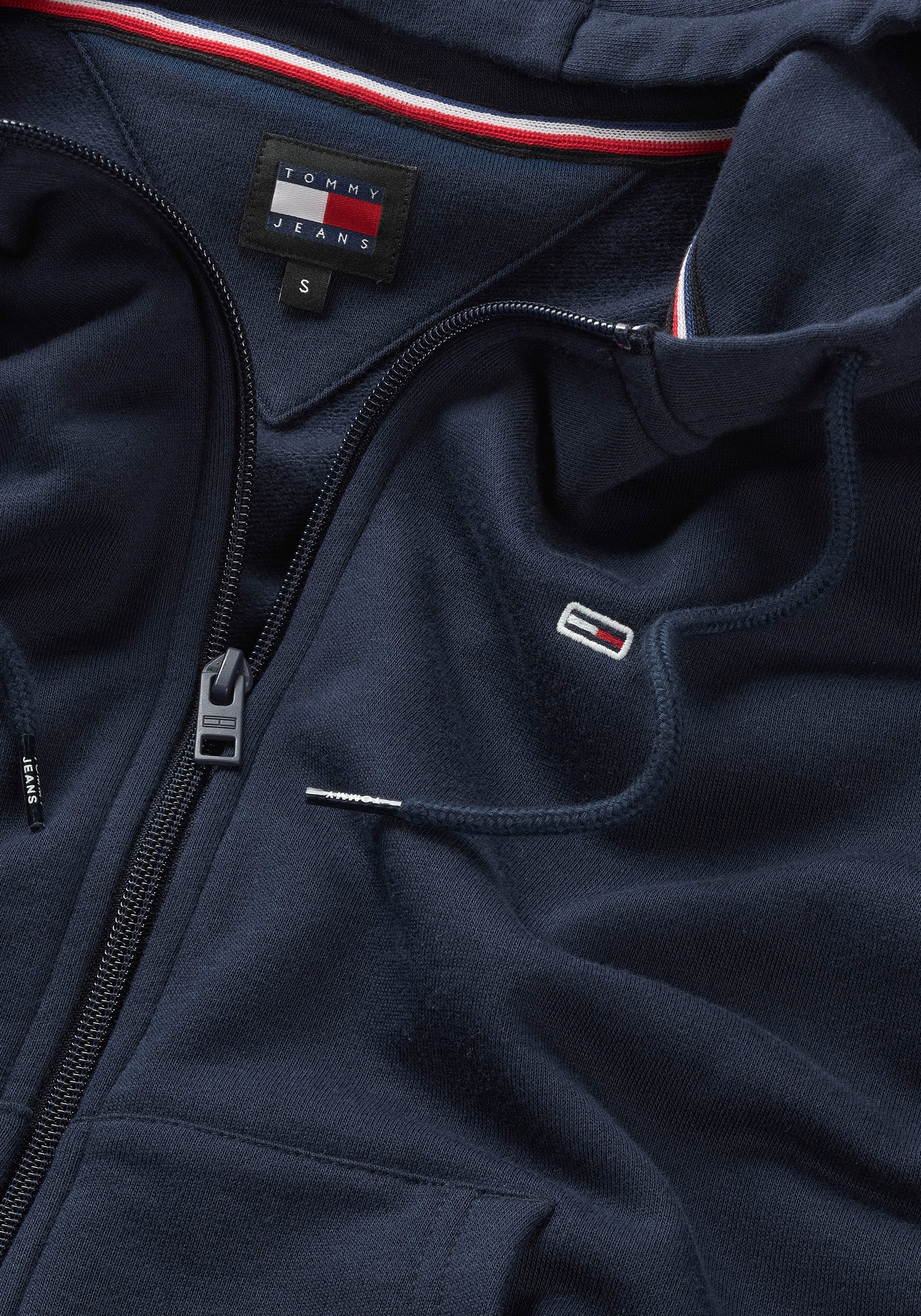 Tommy Jeans Sweatjacke »TJW REG S FLAG ZIP THRU«, mit Logostickerei