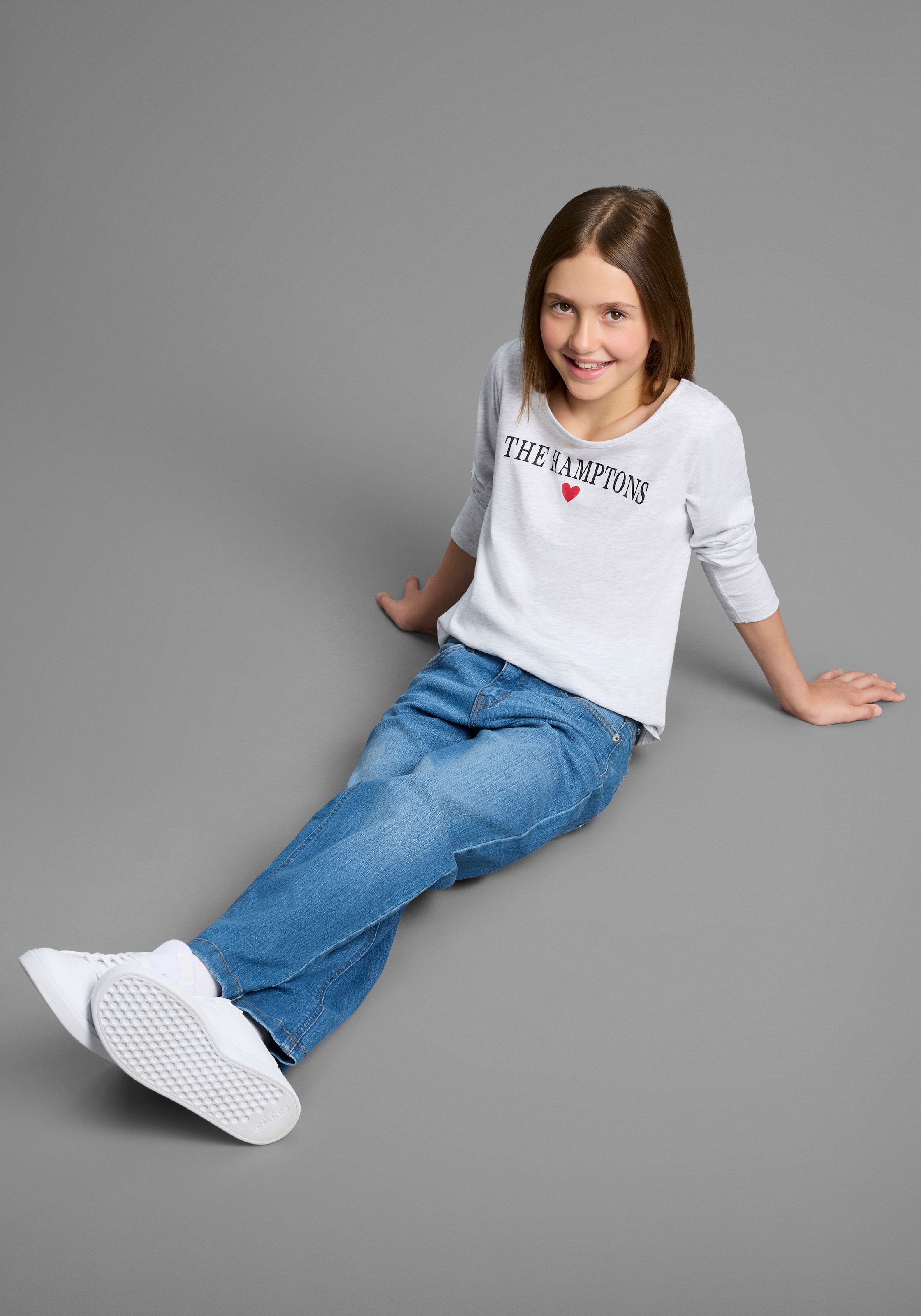 Bruno Banani Loose-fit-Jeans »Gerade Stretchjeans mit Strass-Steinen auf Po-Tasche für Mädchen« Für TEENS, Loose fit Stretchjeans