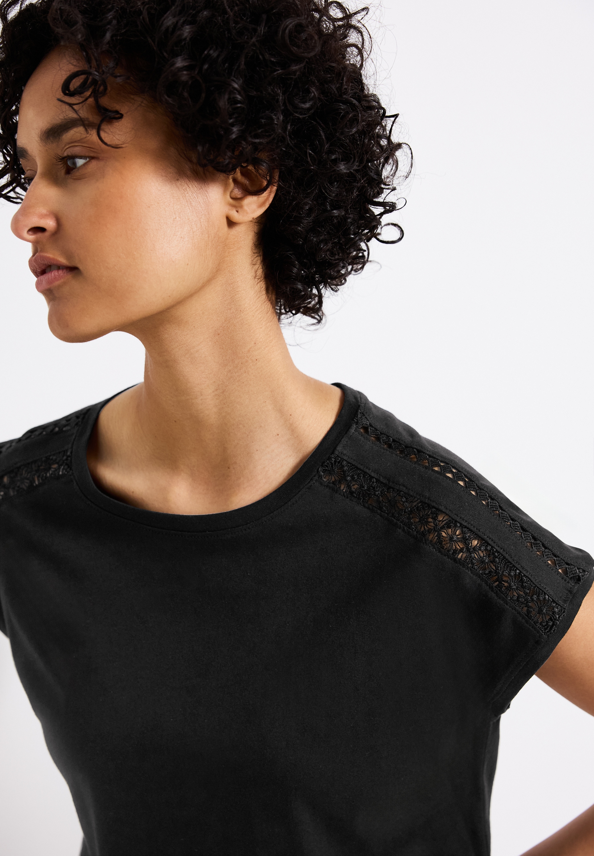STREET ONE T-Shirt, mit Häkeldetails