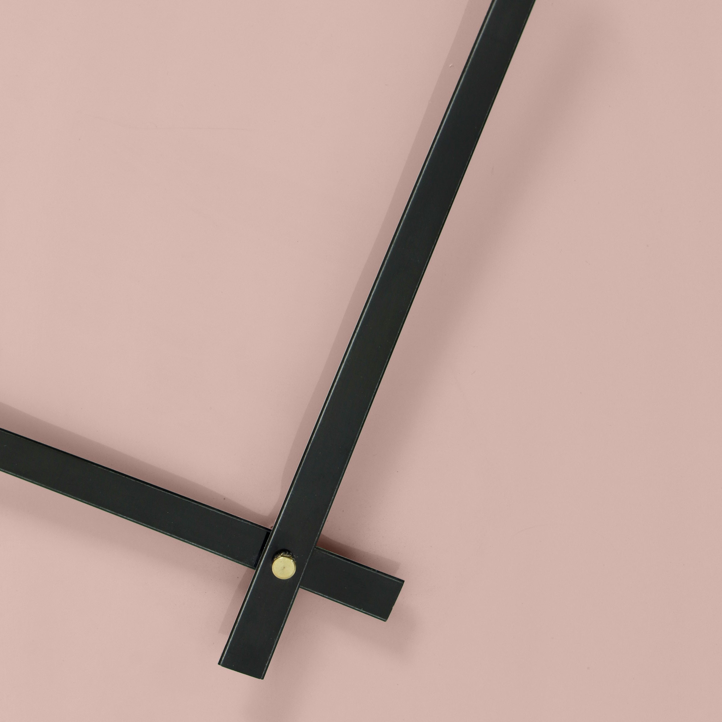 MIRRORS AND MORE Wanduhr »TOMO« Organische Form