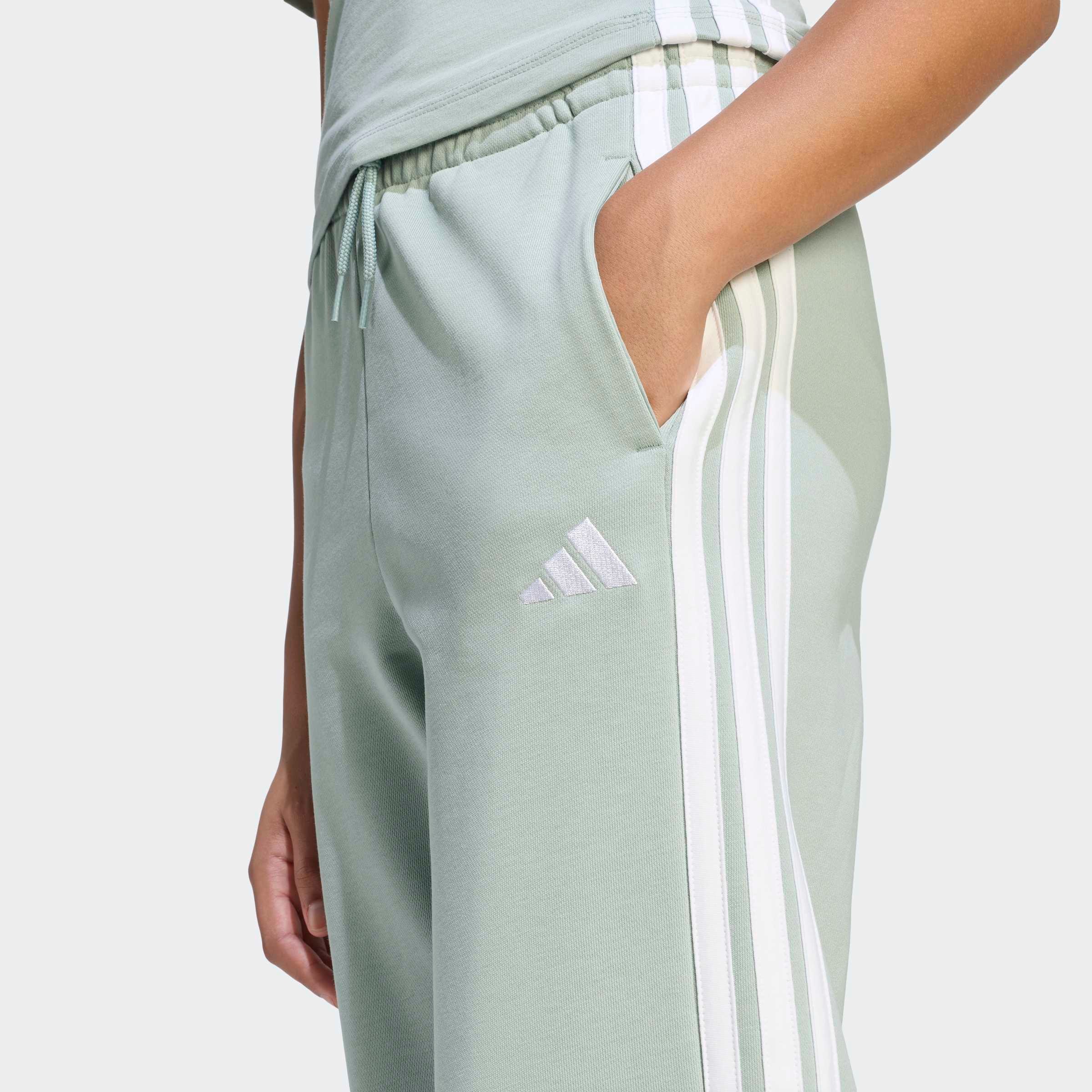 adidas Sportswear Sporthose »ESSENTIALS«  für Kinder, aus Baumwolle, mit Gummizug, normal-weite Passform