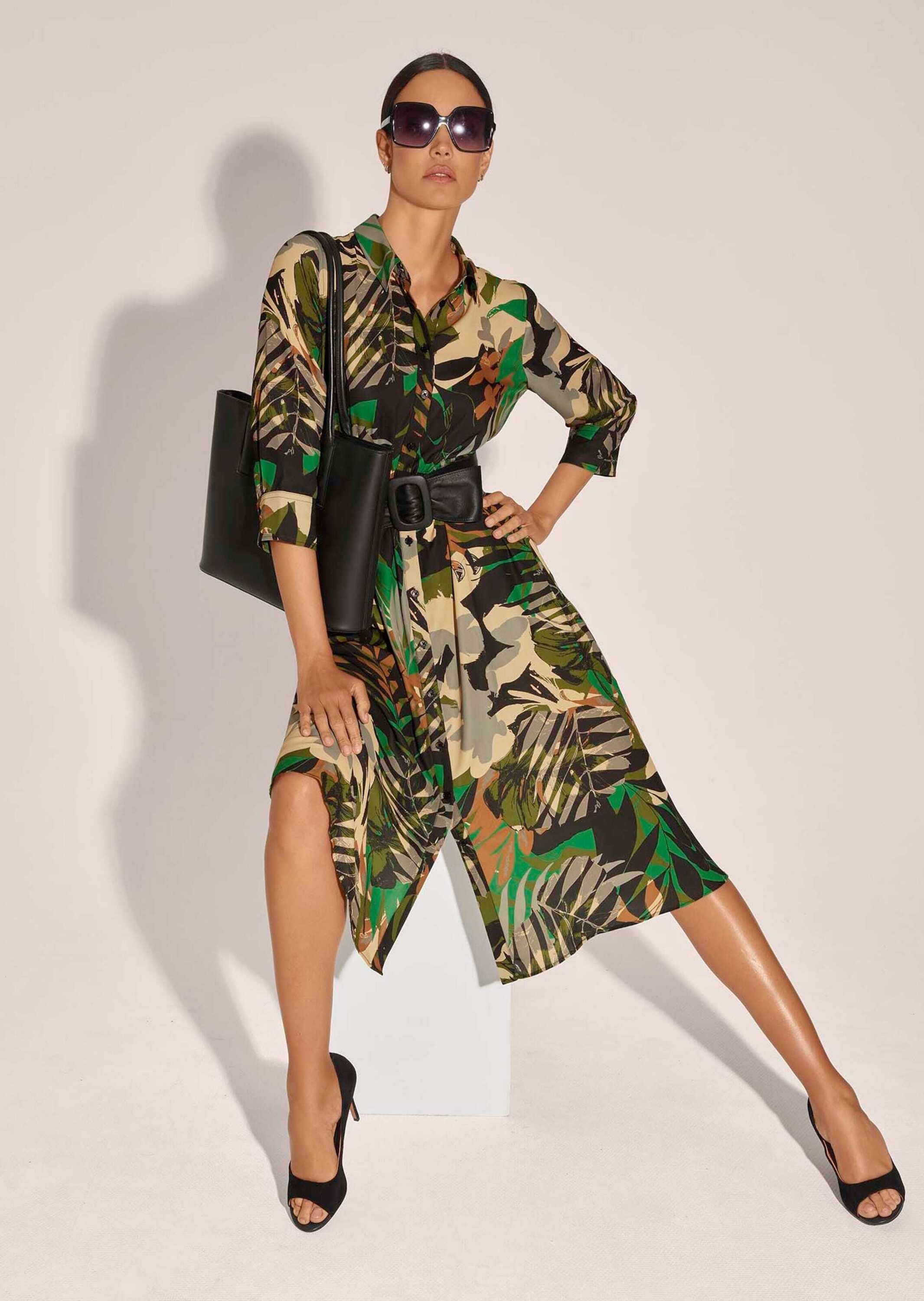 MADELEINE Midikleid »Hemdblusenkleid Modisches Sommerkleid mit Palmenprint«