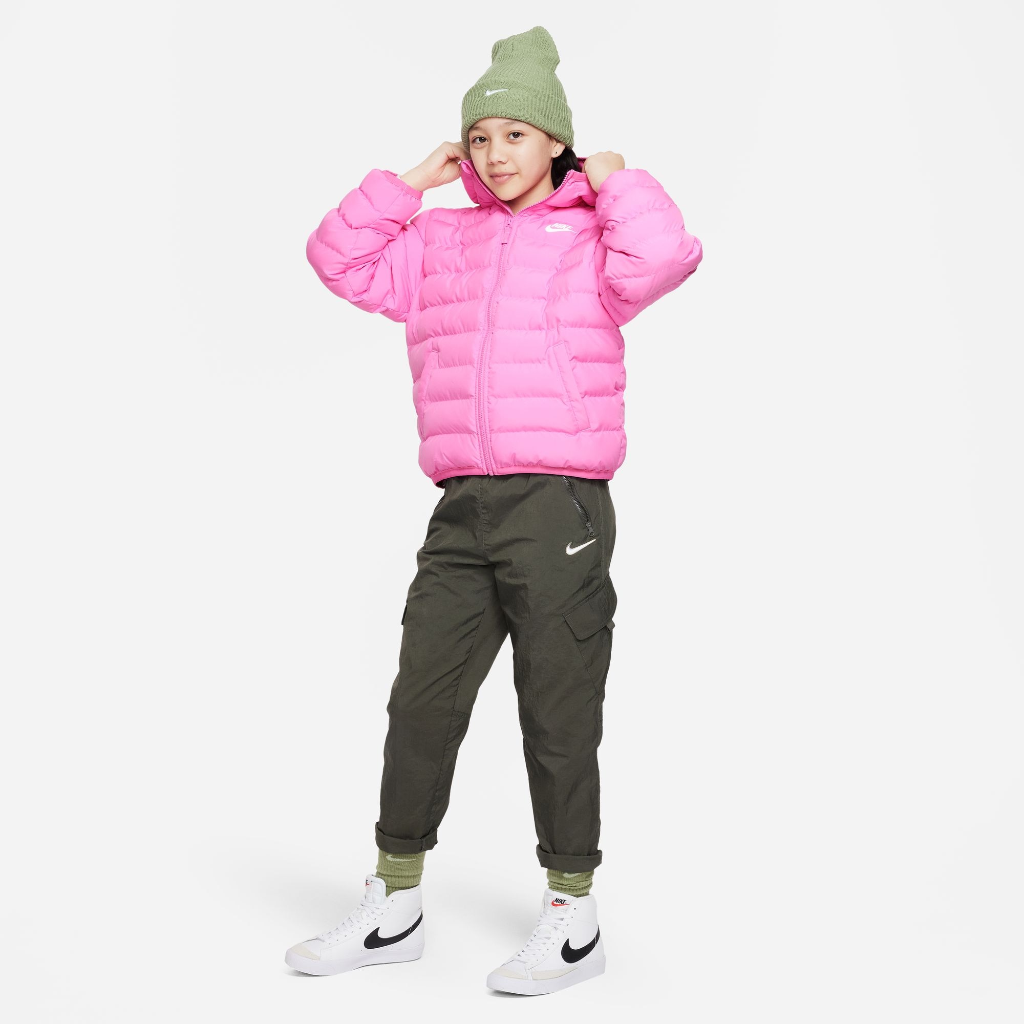 Nike Sportswear Steppjacke »K NSW LOW SYNFL HD JKT - für Kinder«, mit Kapuze