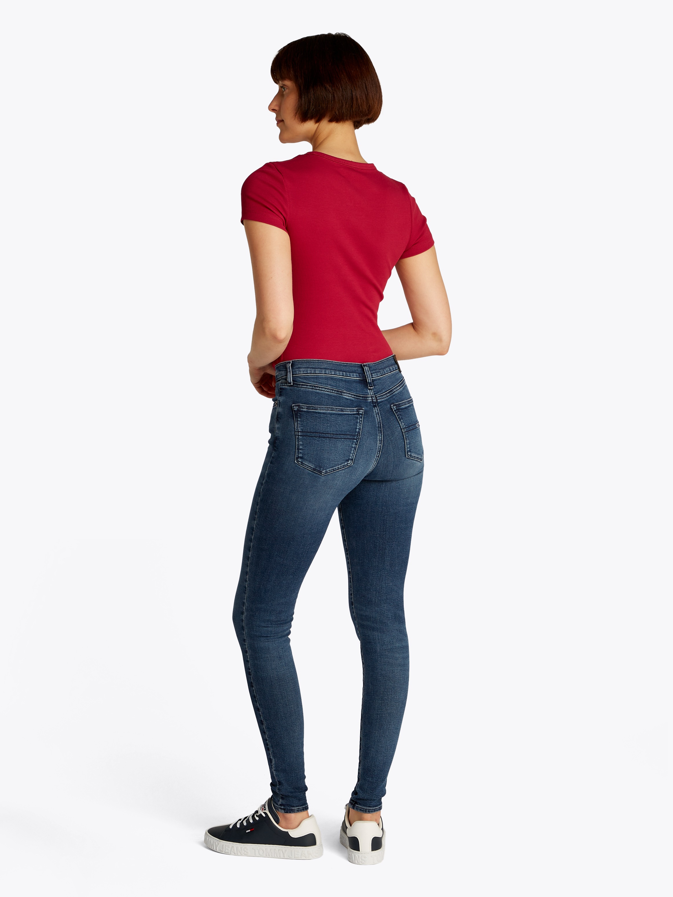 Tommy Jeans Skinny-fit-Jeans »NORA MR SKNY«, mit Waschung, mit Logo-Badge