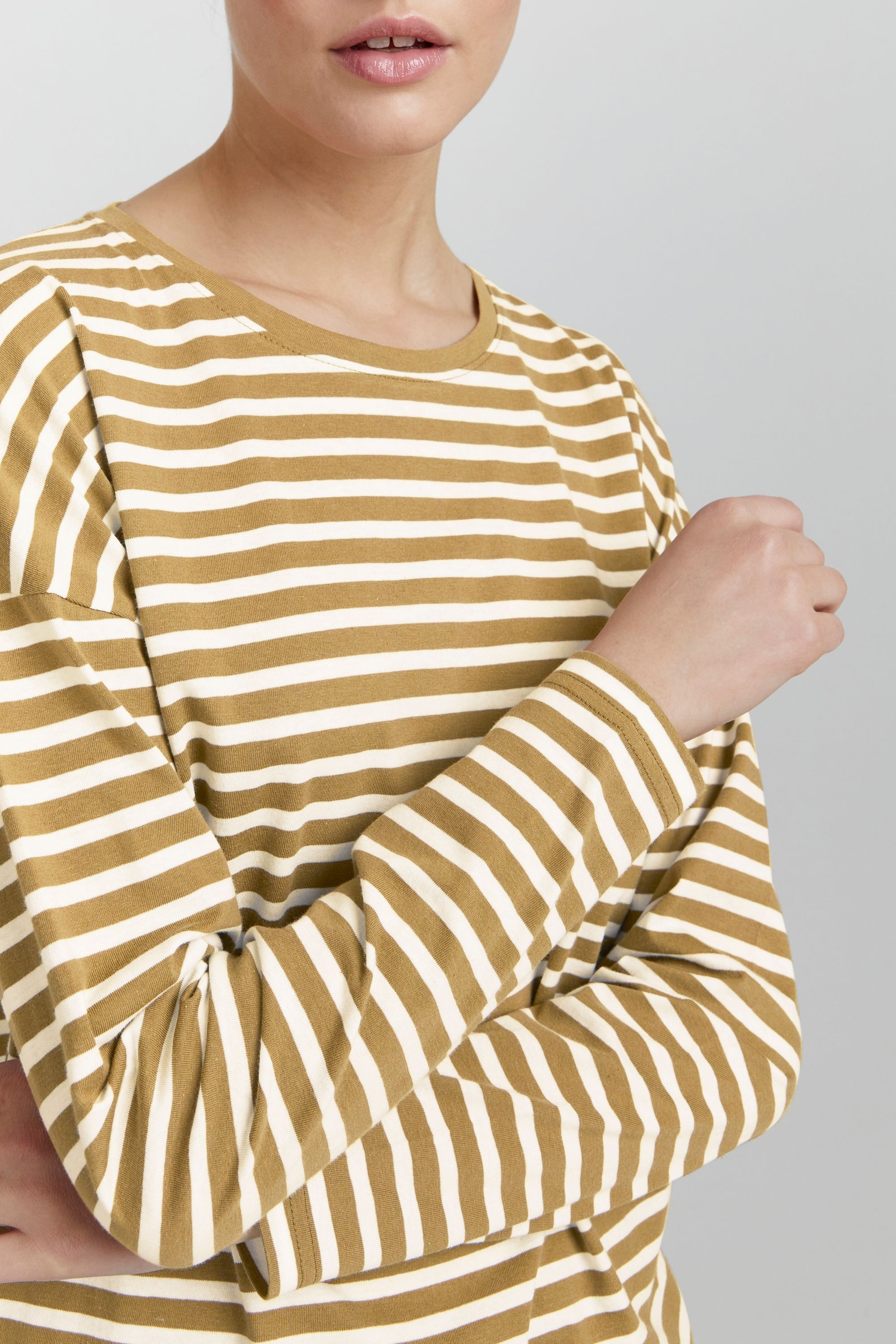 OXMO Langarmshirt »Langarmshirt OXStefka«