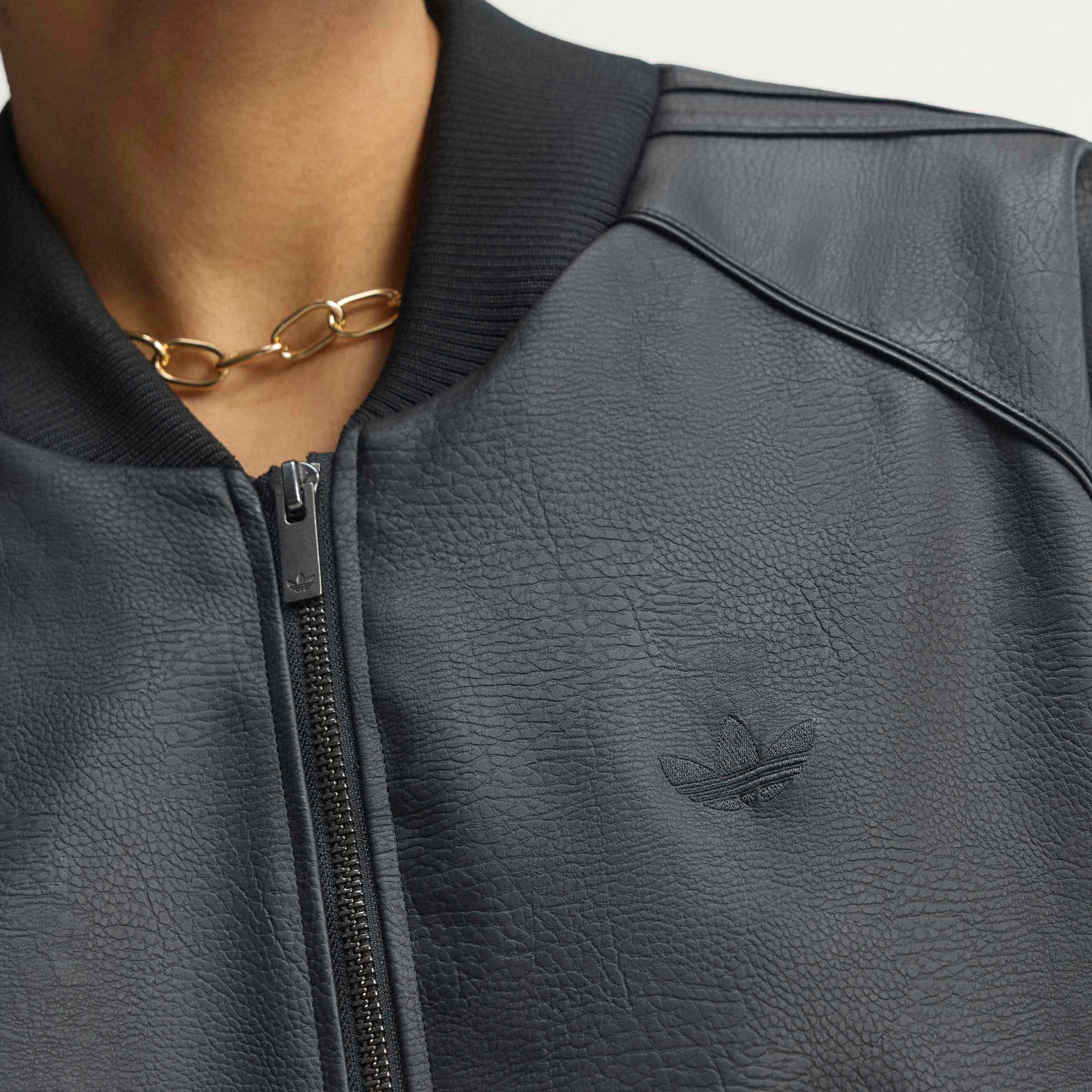 adidas Originals Outdoorjacke »PLTHR SST TT« für Erwachsene, mit Reißverschluss, aus Polyurethan