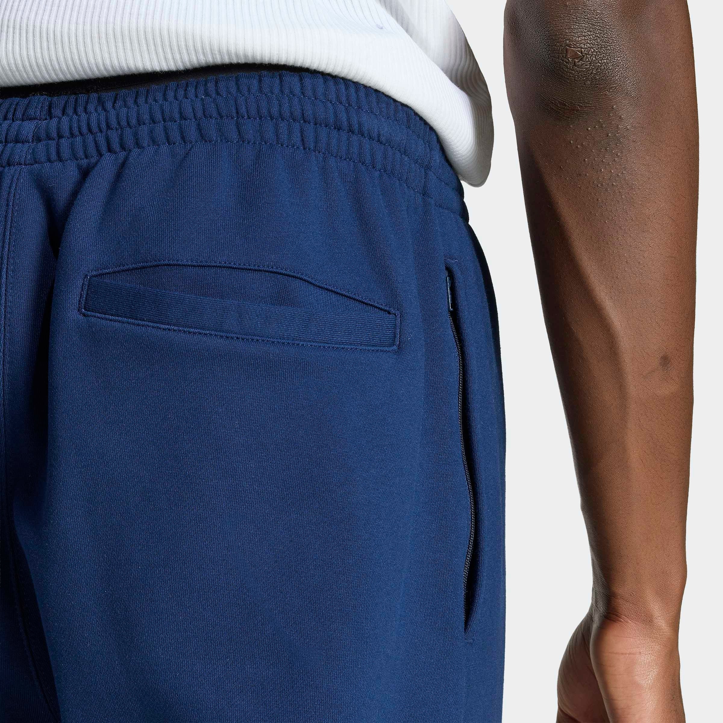 adidas Originals Sporthose »TREFOIL ESSENTIALS, OFFENER SAUM«  sportlicher Stil, normal-weite Passform, ohne Verschluss