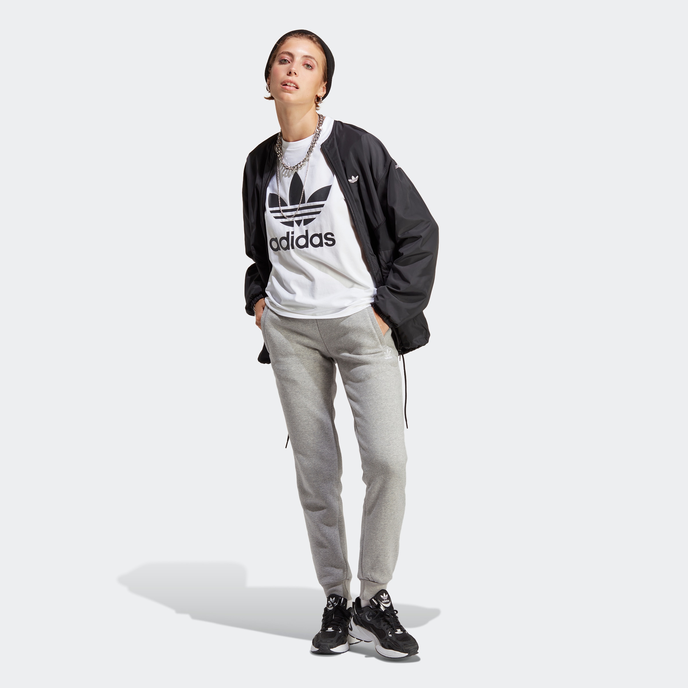 adidas Originals Sporthose »ADICOLOR ESSENTIALS FLEECE SLIM«, (1 tlg.)