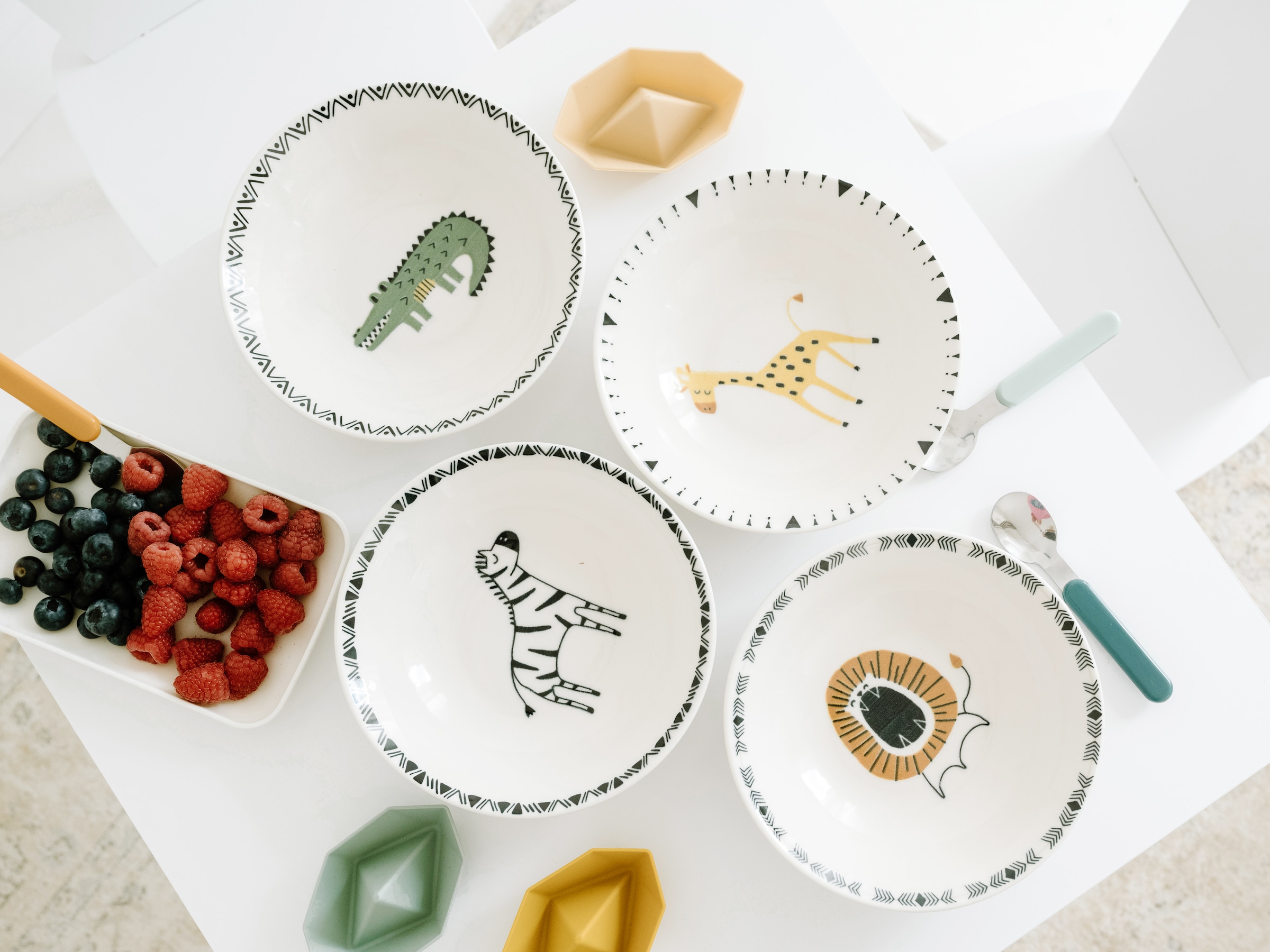 CreaTable Müslischale »Safari, Schale 18,5 cm, 4-tlg.« 4 aus Steinzeug Unregelmäßig gefärbter Rand, Unikat