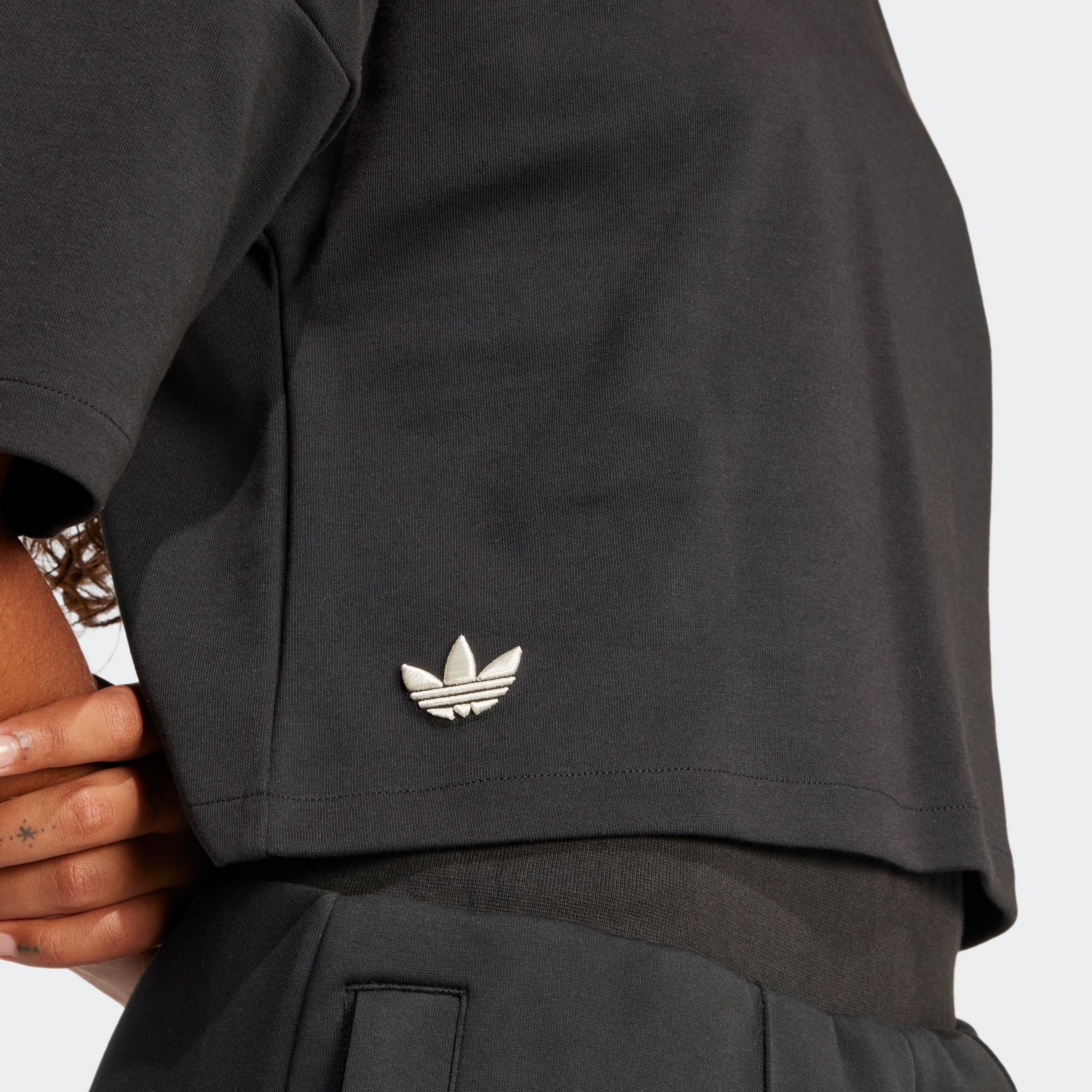 adidas Originals T-Shirt »NEUCL TEE«