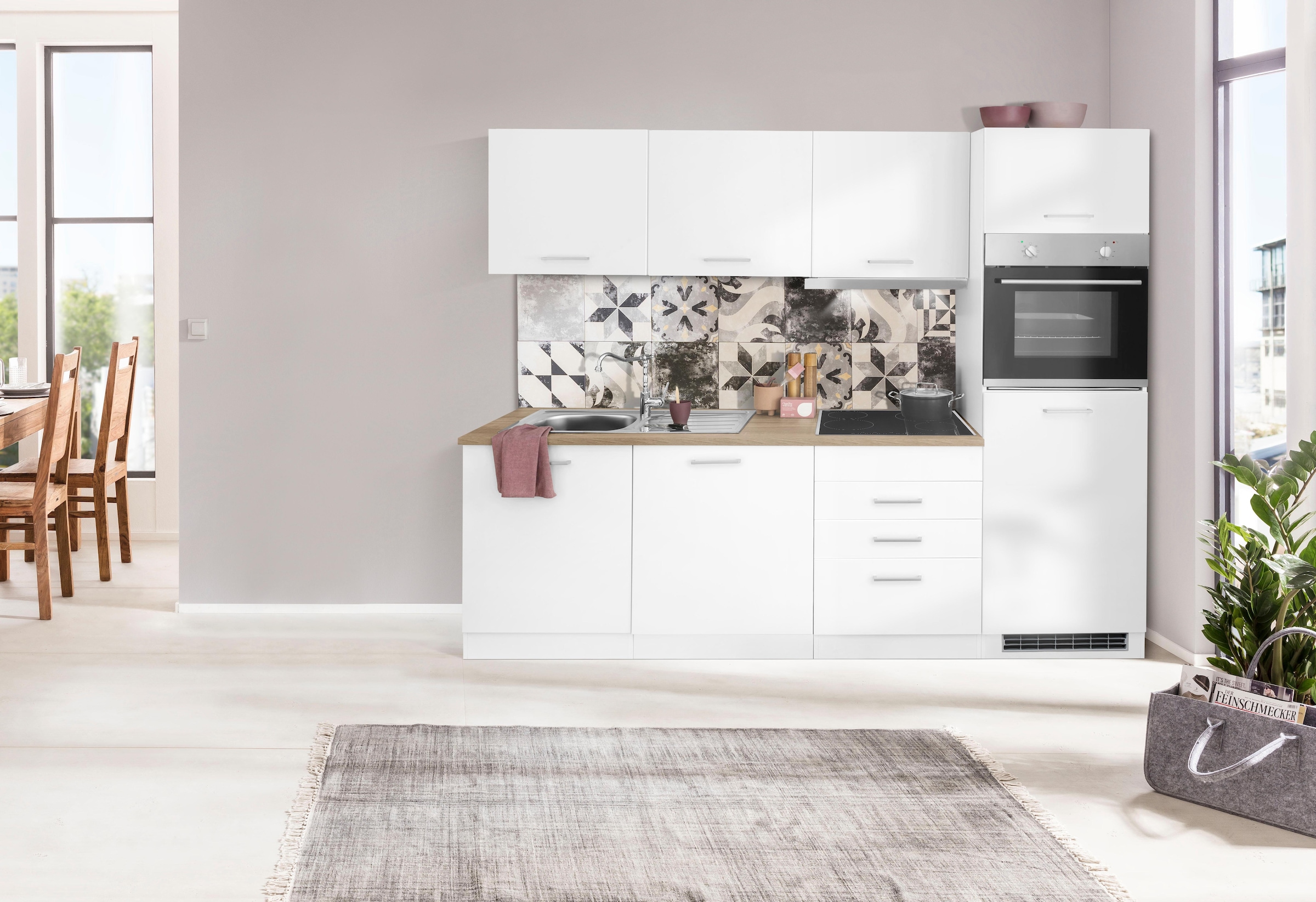 Küchenzeile Kühlschrank und Breite »Visby«, bequem MÖBEL HELD Geschirrspüler mit E-Geräten, bestellen 240 cm inkl.