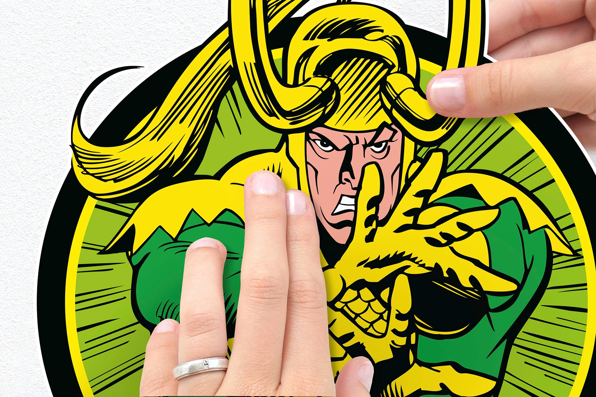 Komar Wandtattoo »Loki Comic Classic - Größe 50 x 70 cm« selbstklebend, Wandsticker, Kinderzimmer