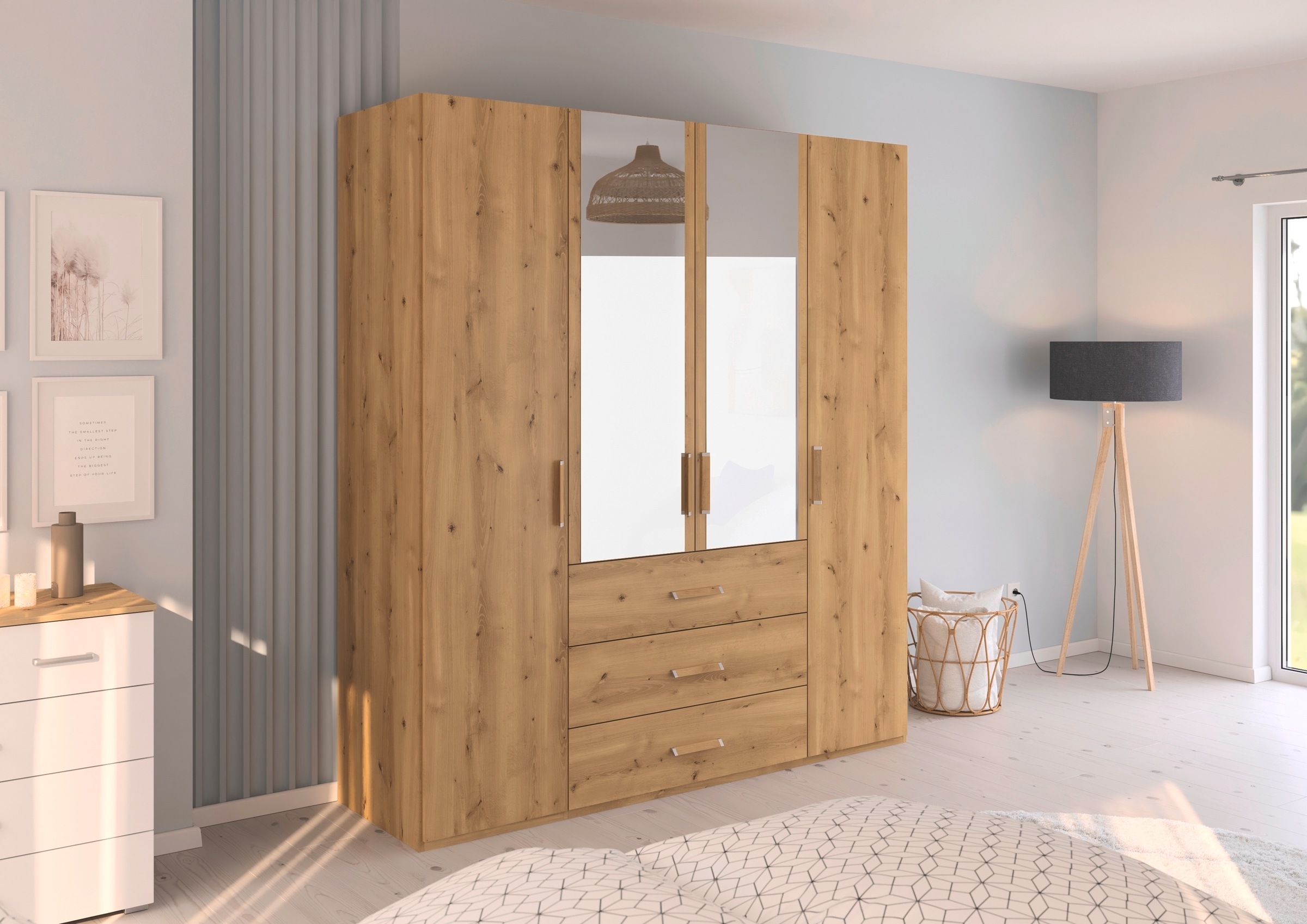 rauch Drehtürenschrank »Kleiderschrank Schrank Garderobe Schlafzimmerschrank EVELYN«, (in 2 Höhen 197 oder 210 cm erhältlich), in elegantem Stil mit Schubladen 3 Breiten und 2 Höhen MADE IN GERMANY