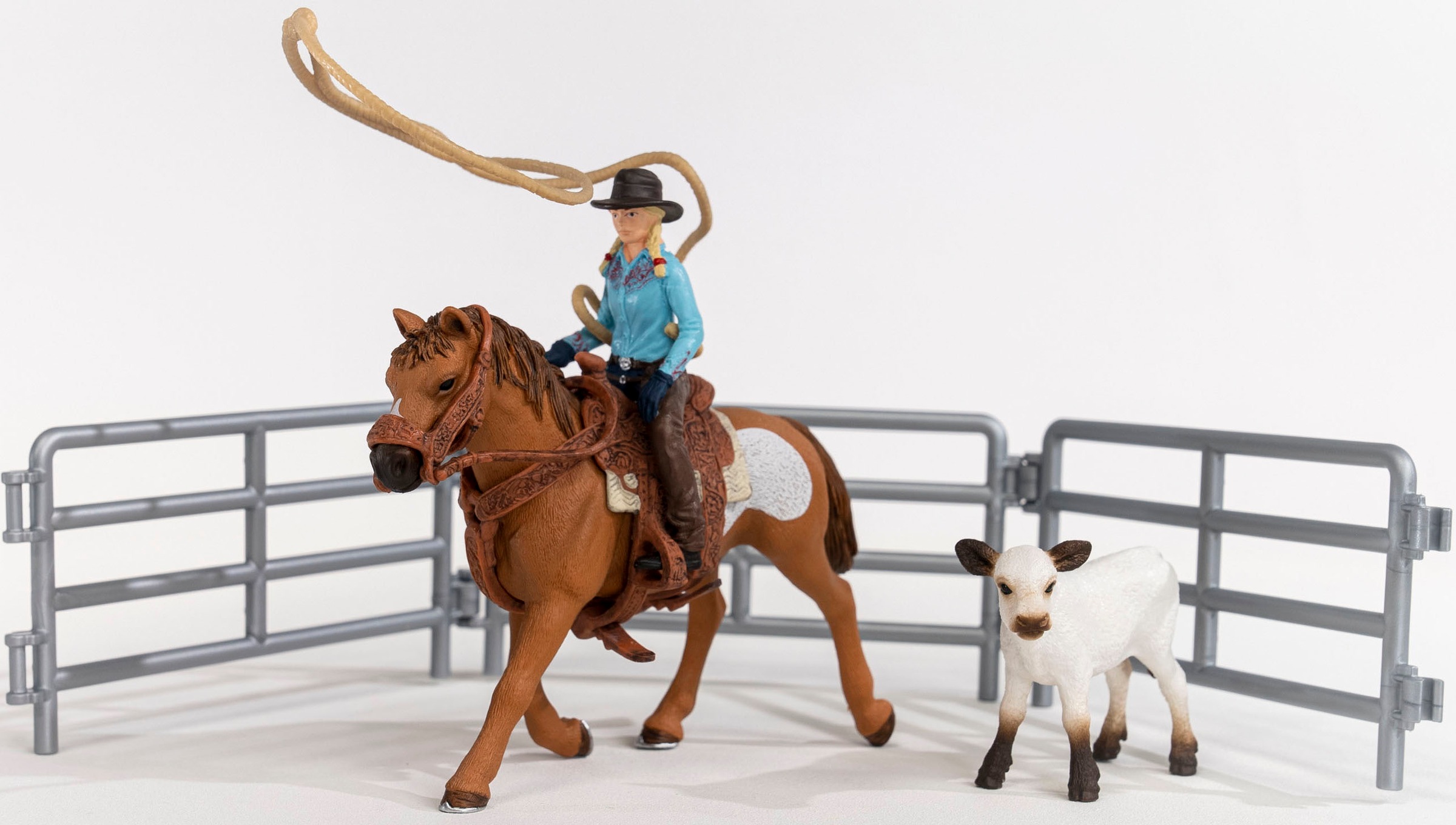 Schleich® Spielfigur »FARM WORLD, Team Roping mit Cowgirl (42577)«