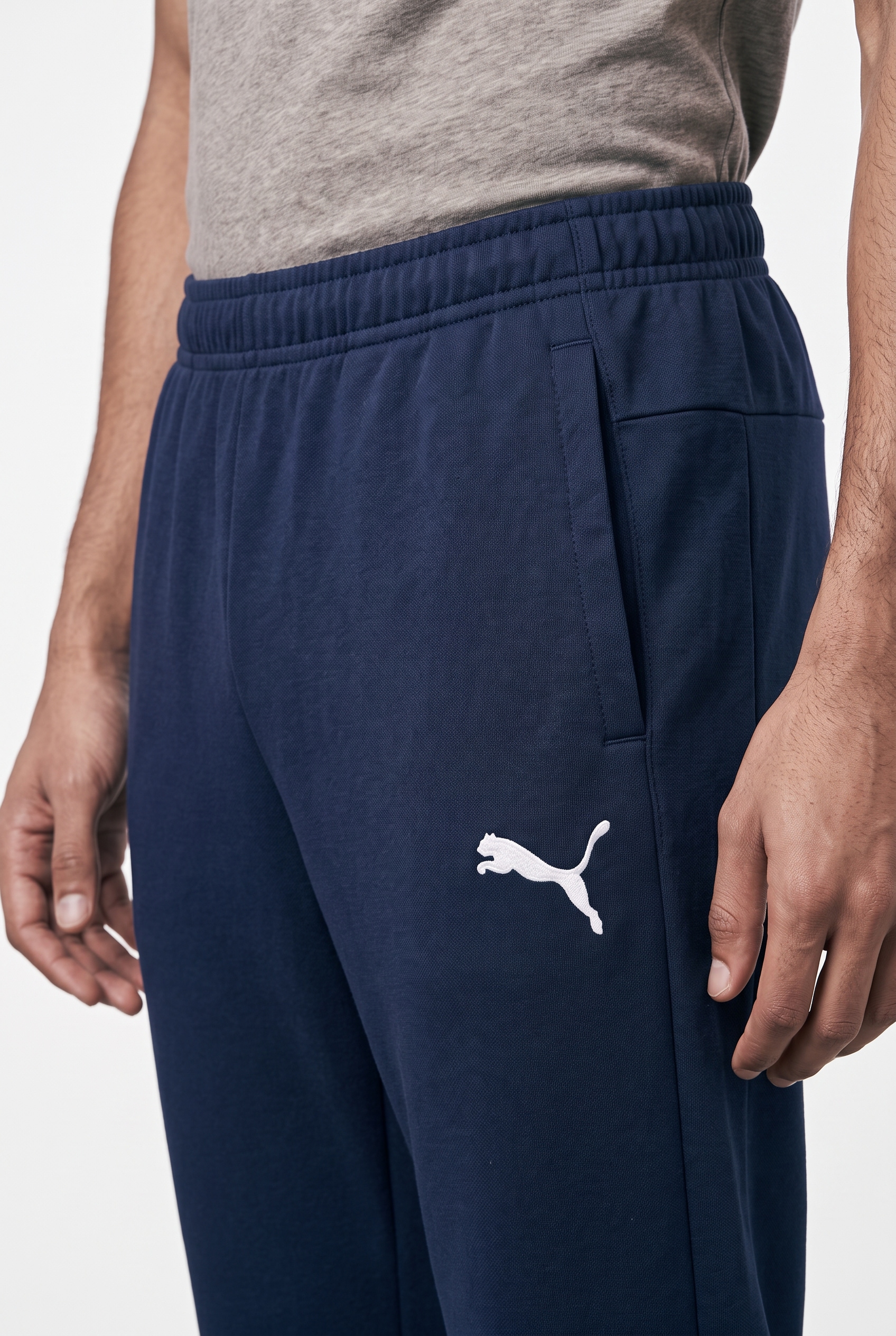 PUMA Trainingshose »TEAMRISE SIDELINE PANTS«  Regular Fit, für Fußball, sportlicher Stil, mit Reißverschluss