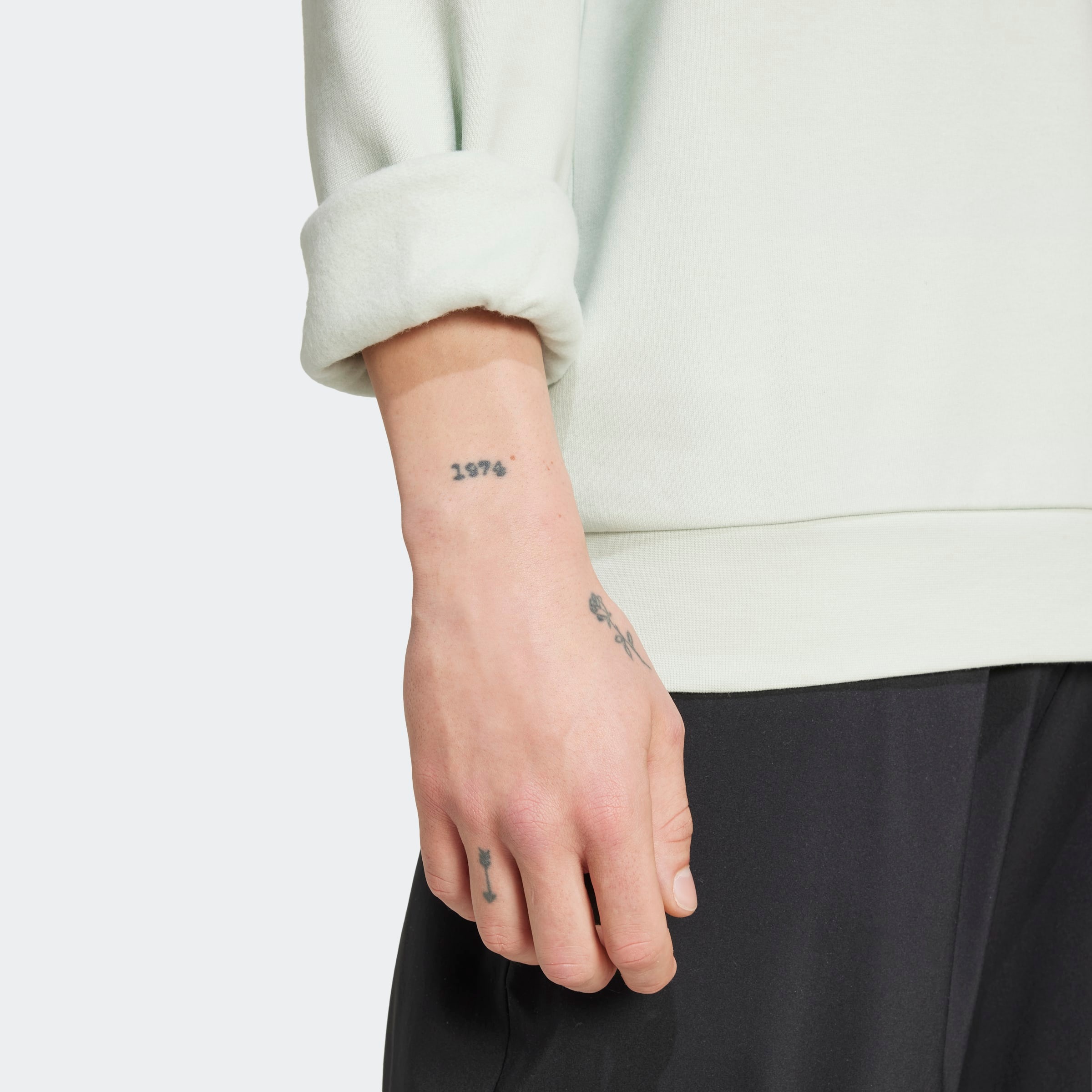 adidas Sportswear Sweatshirt »ESSENTIALS FLEECE«, weiches Material
