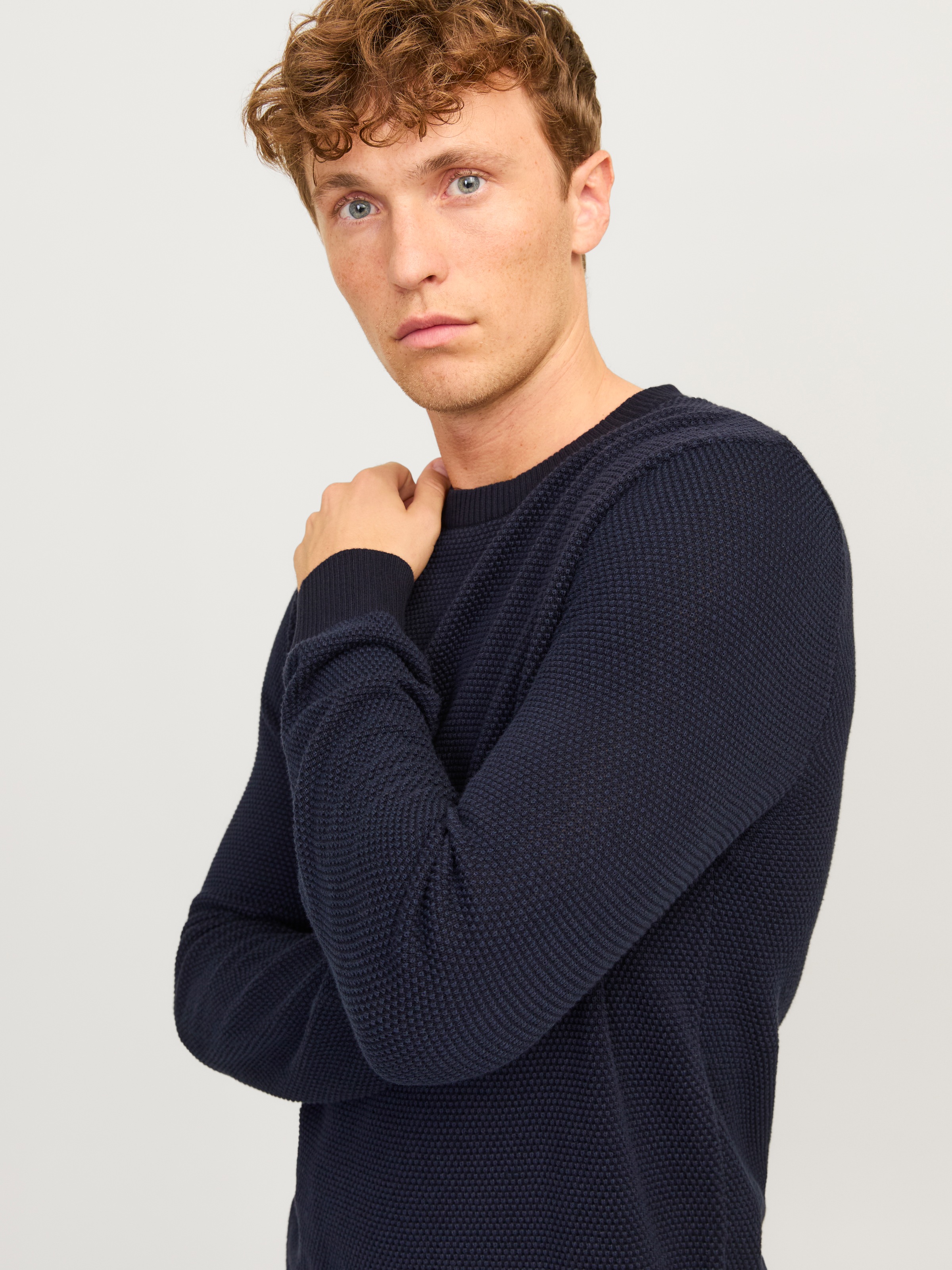 Jack & Jones Rundhalspullover »JJEGLOBE KNIT CREW NECK NOOS«, in Strick Optik