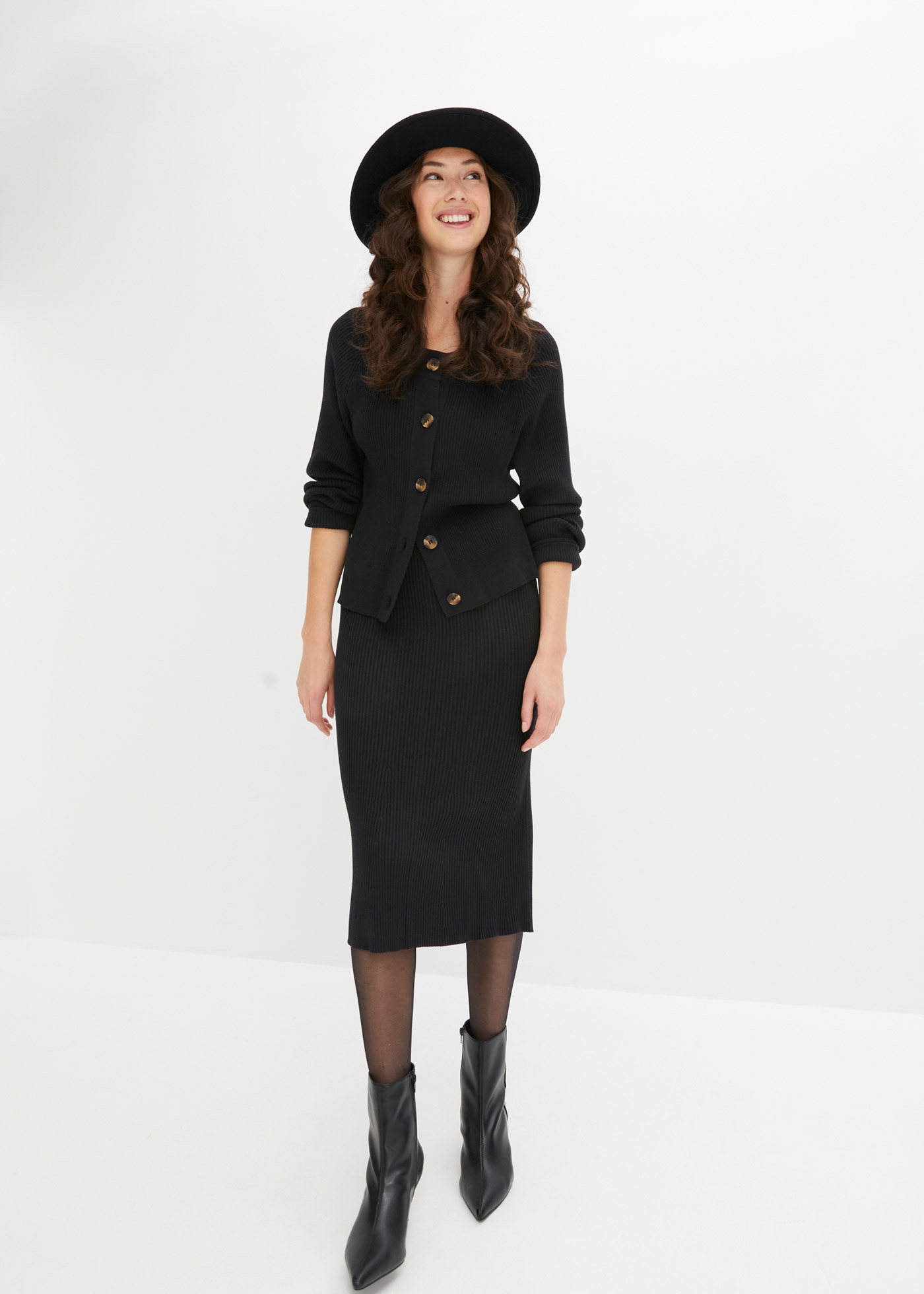 bonprix Strickrock aus Viskosemischung, körpernahe Passform, unifarben, mit Gummizug