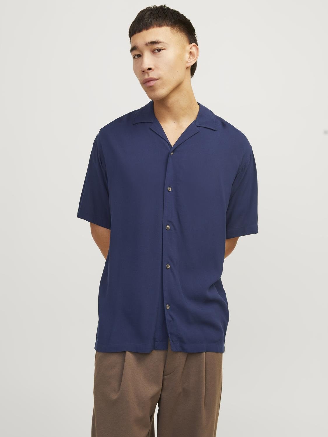 Kurzarmhemd »JJEJEFF SOLID RESORT SHIRT SS SN«