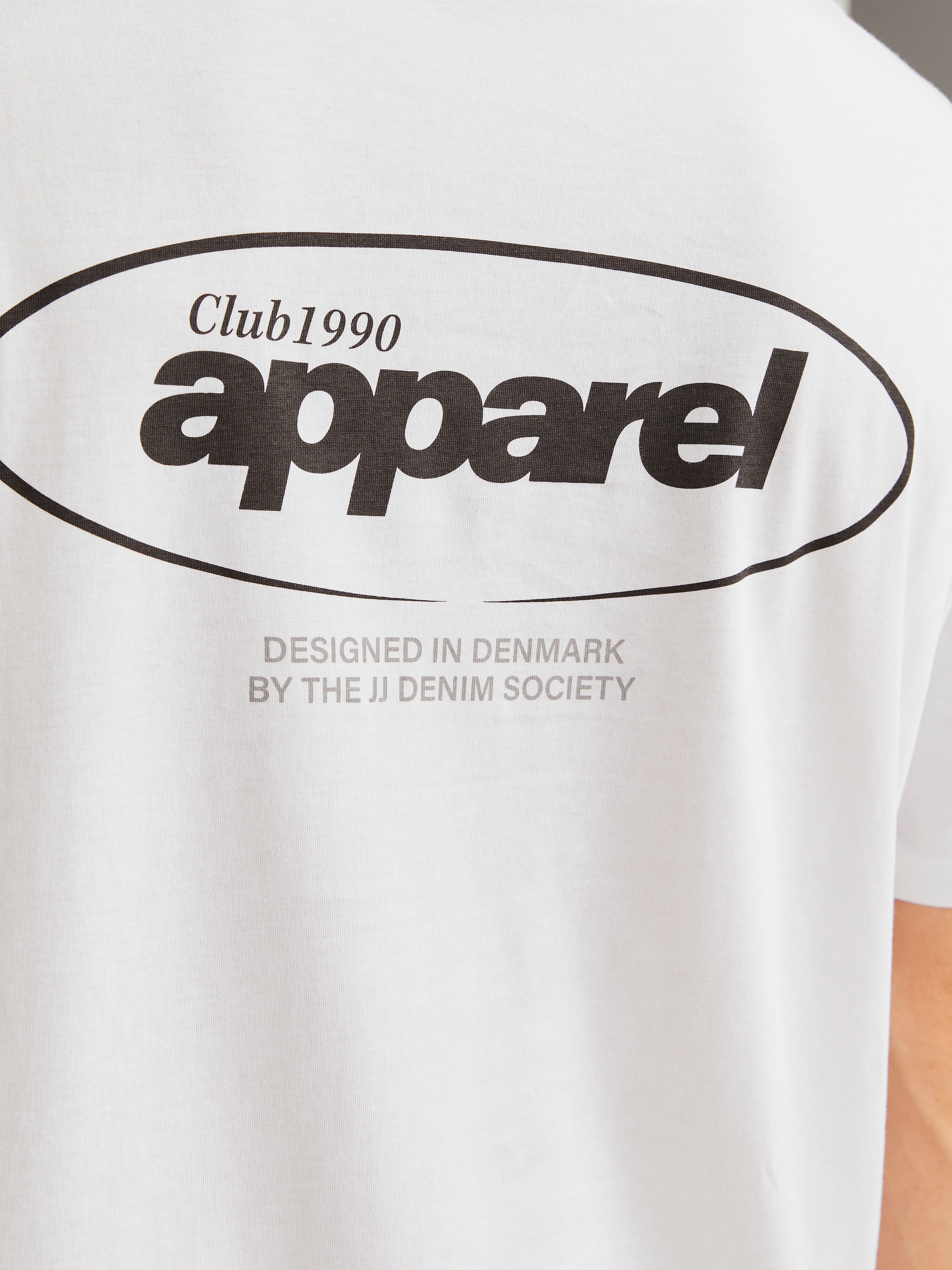 Jack & Jones Rundhalsshirt »JJEBRADLEY GRAPHIC TEE SS O-NECK NOOS«, mit Front und Back Print