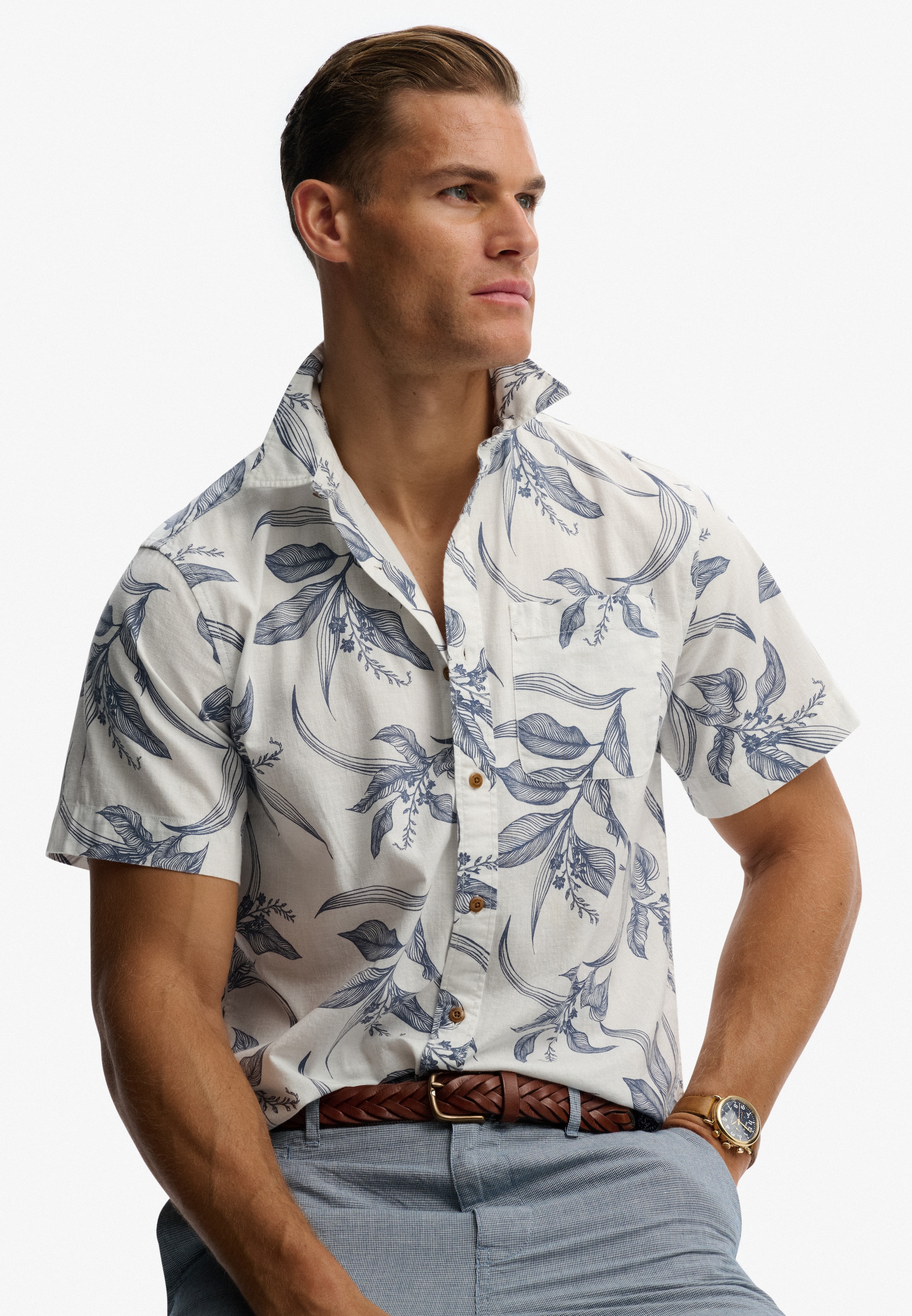 Superdry Kurzarmhemd »VINTAGE LOOM S/S SHIRT« mit sommerlich coolem Hawaii-Blumen-Print