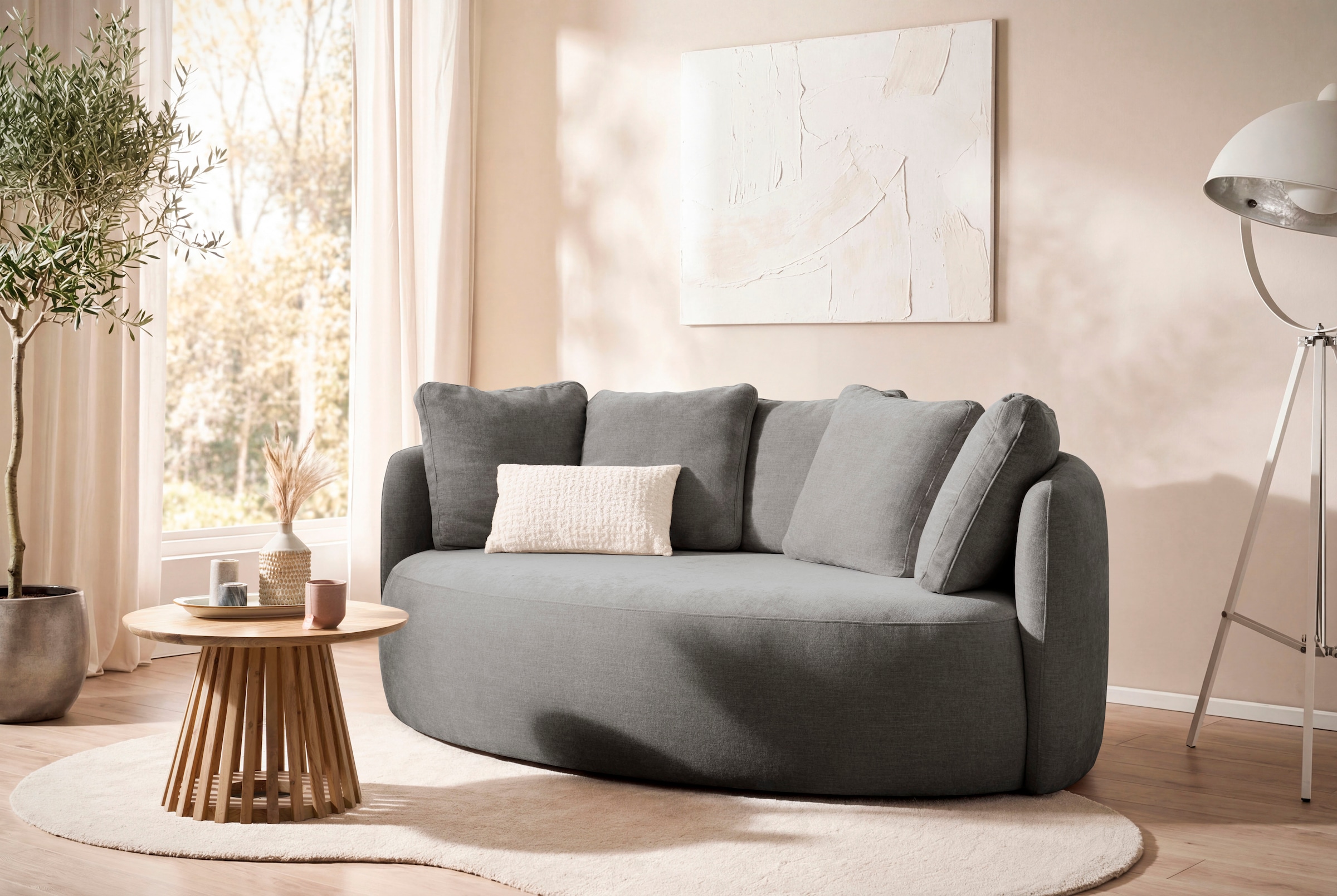 OTTO home 2,5-Sitzer »Kaarl, rundes Loungesofa, Sofa mit Kissen, perfekt gepolstert« Webstoff, in fünf Farben, zeitloses Design, inkl. 5 Rückenkissen