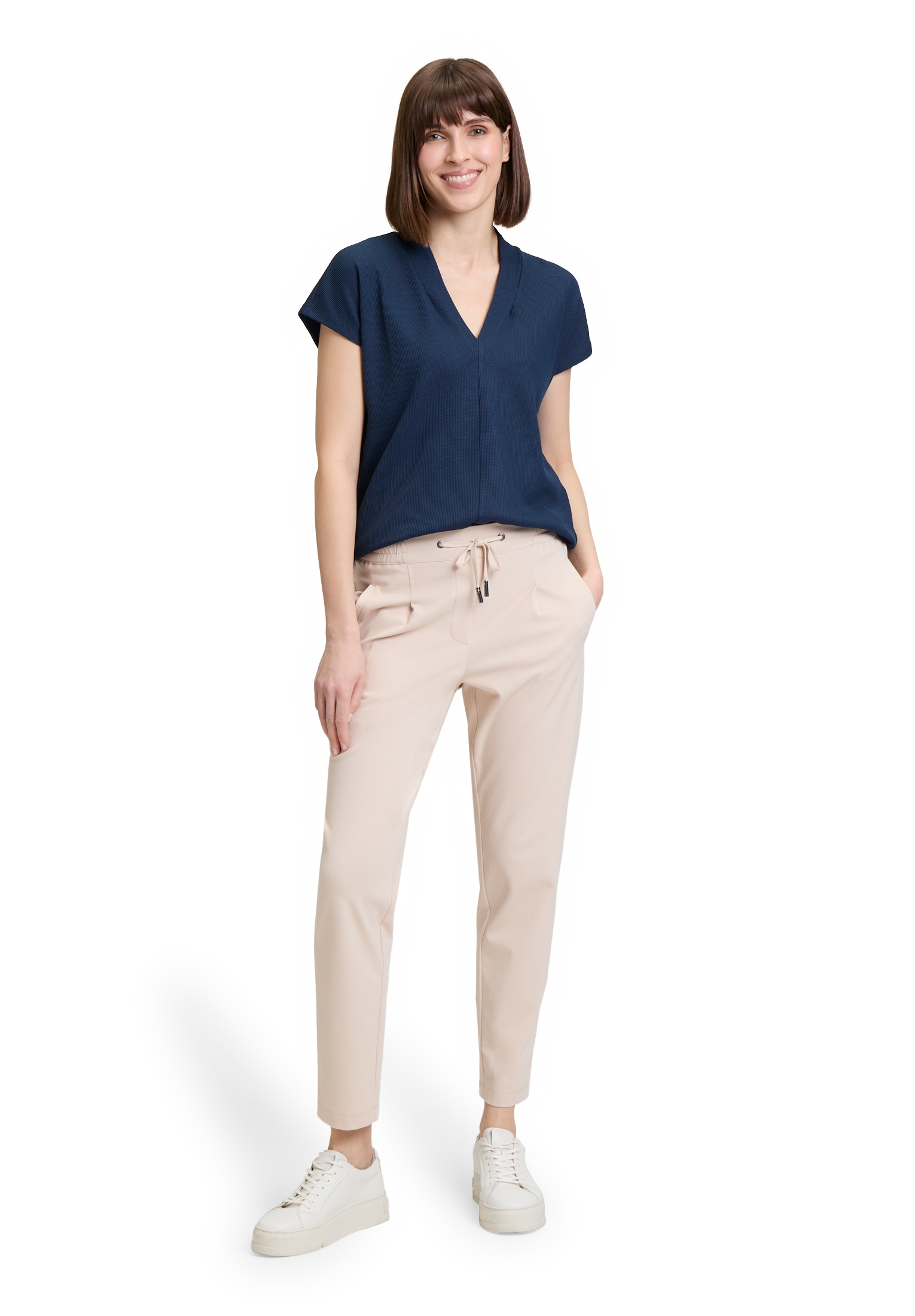Betty&Co Kurzarmshirt »Casual-Shirt mit V-Ausschnitt«
