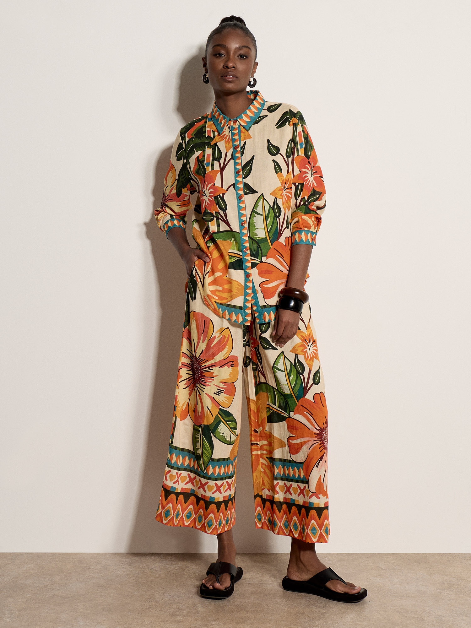 Apricot Klassische Bluse »Hemd mit tropischem Blumenmuster« mit Knopfleiste