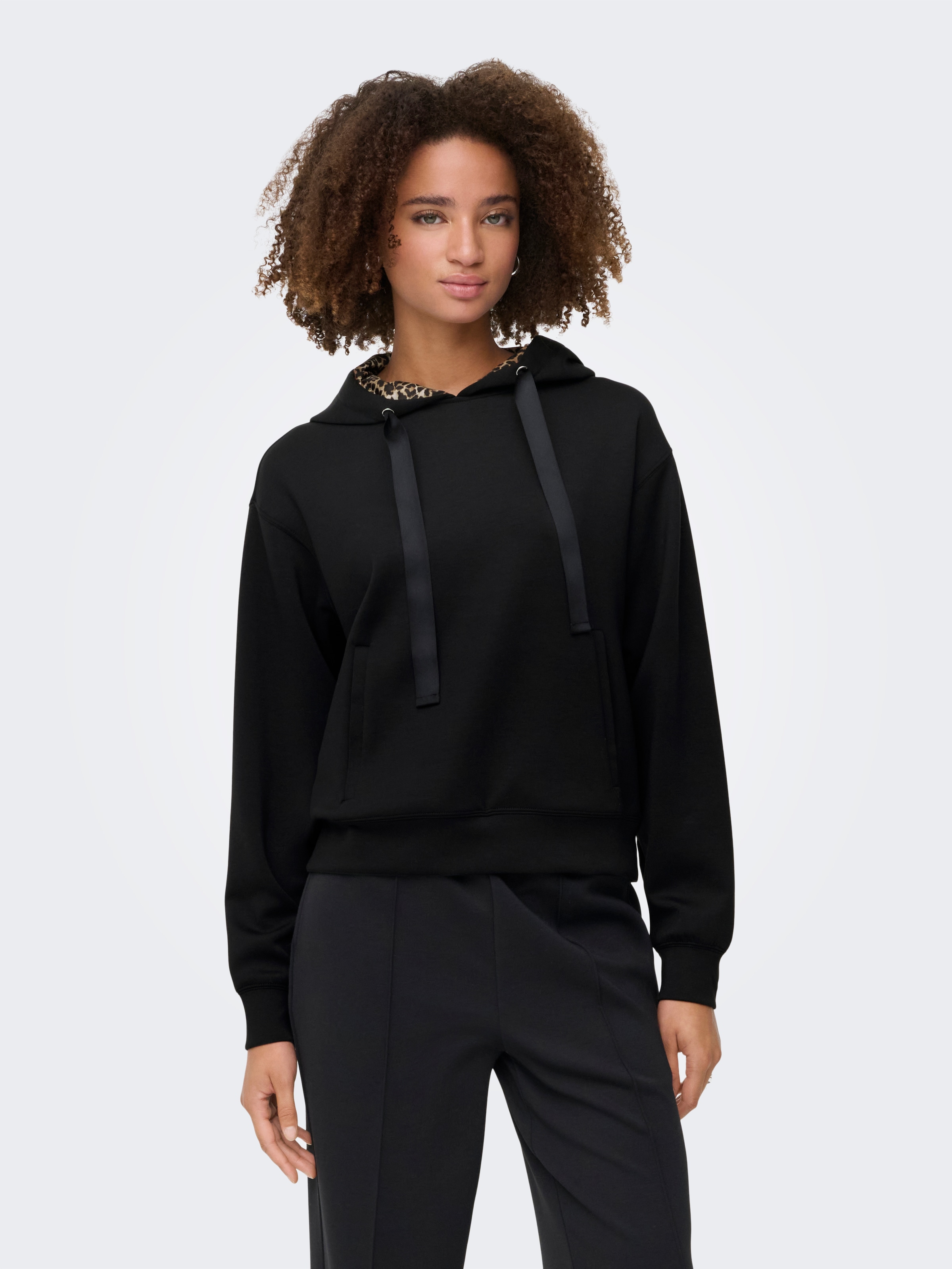 ONLY Kapuzensweatshirt »ONLALINA LIFE LEO DETAIL HOOD BOX SWT«
