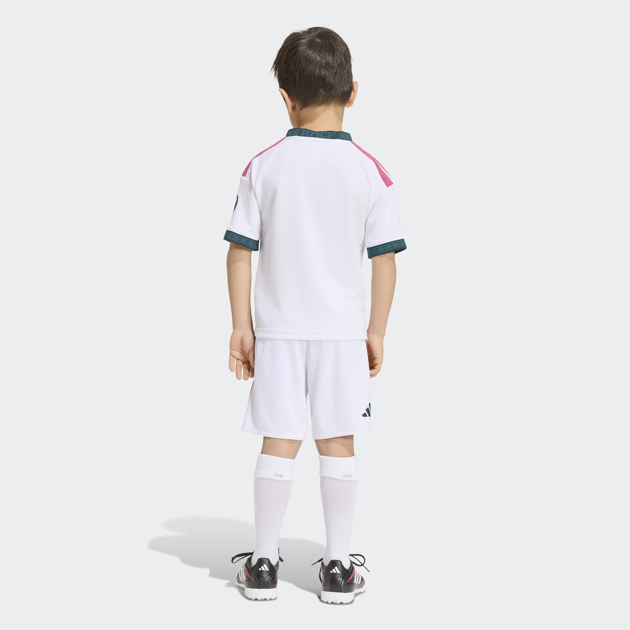 adidas Performance T-Shirt & Shorts »REAL MADRID 26/27 KIDS HEIMSET« für Fußball, mit Climacool Technologie, regulärer Schnitt