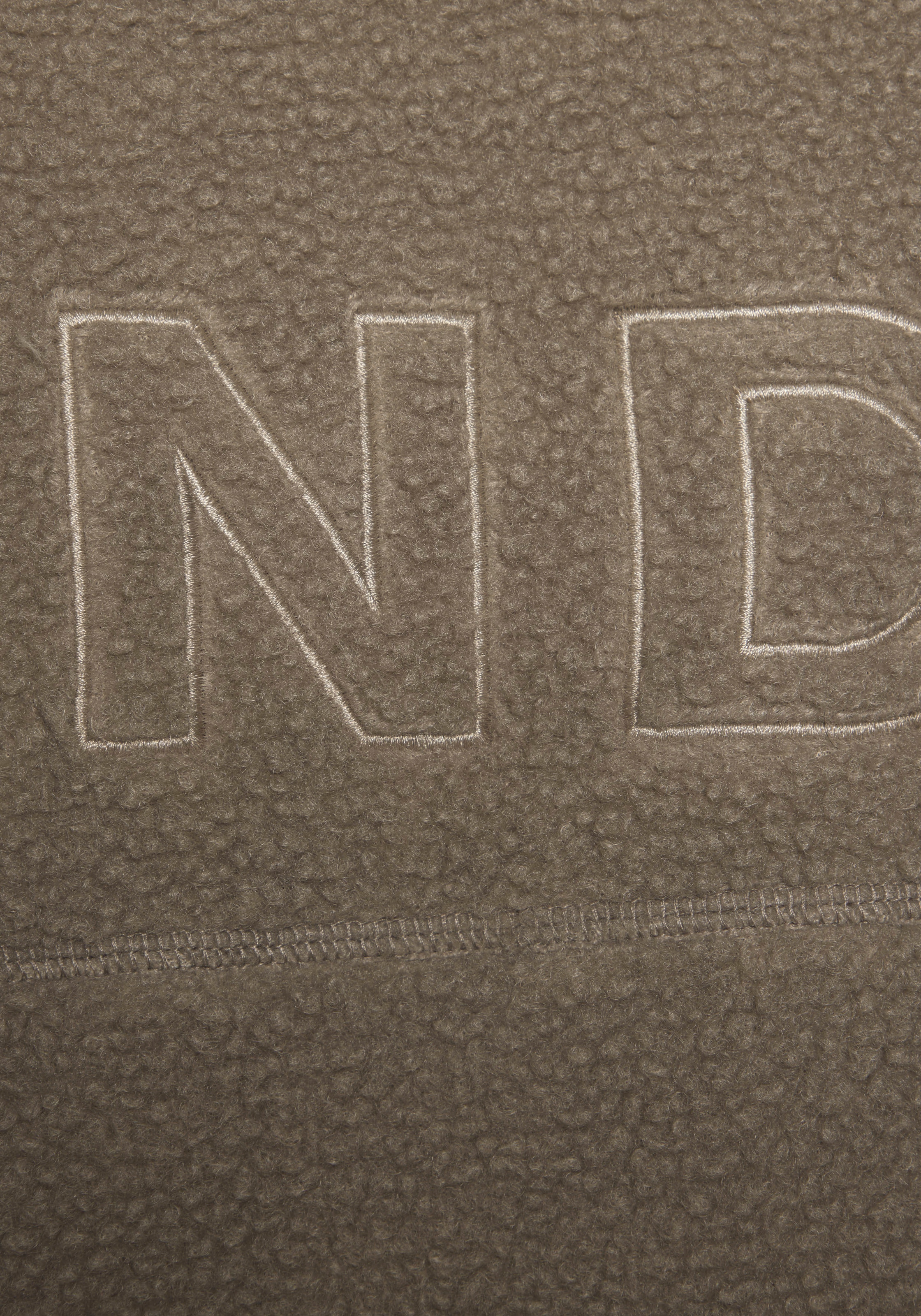 Elbsand Fleeceweste , mit seitlichen Reißverschlüssen und hohen Kragen
