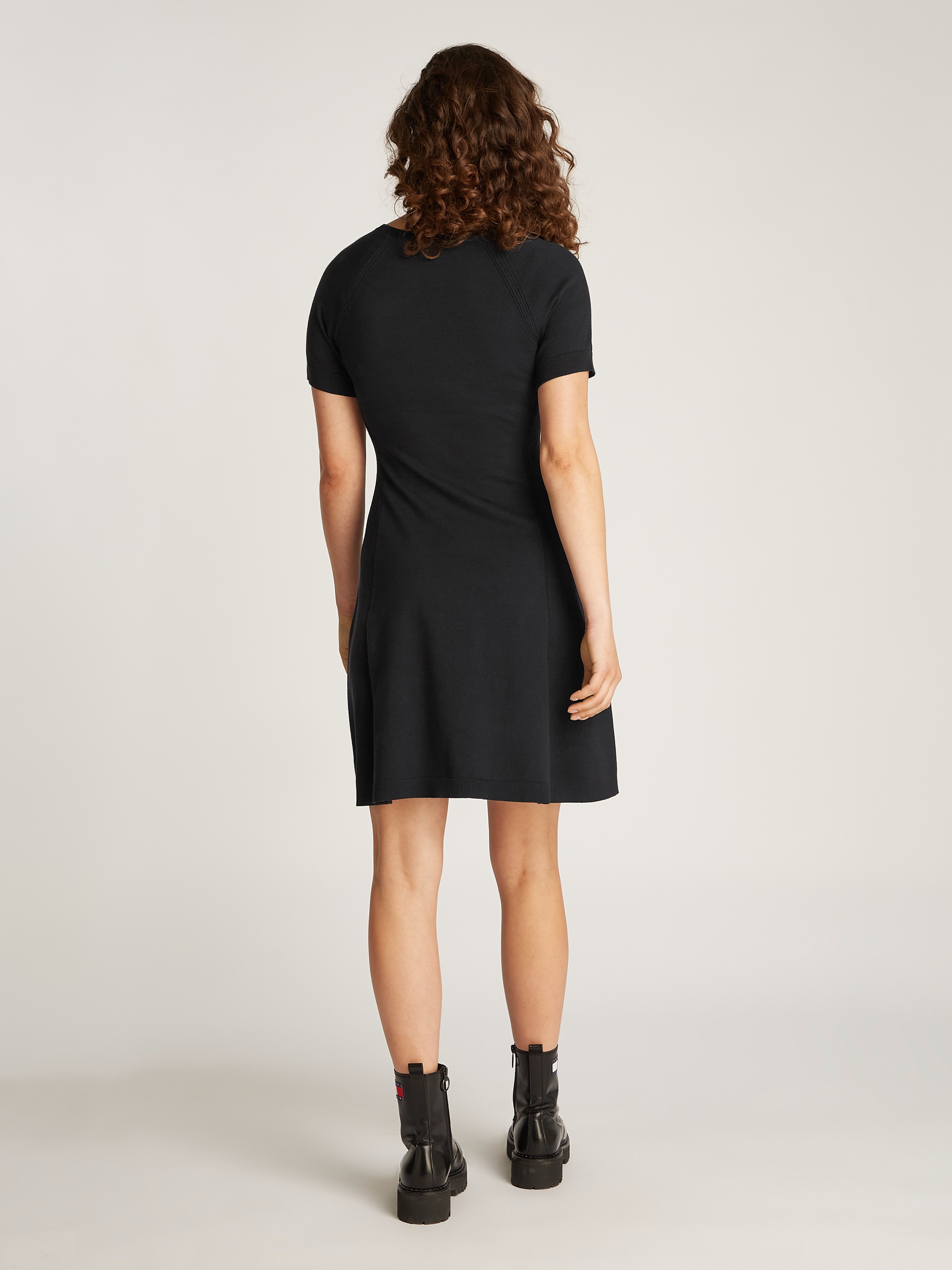 Tommy Hilfiger Jerseykleid »CO JERSEY STITCH F&F DRESS«, mit Logostickerei auf der Brust